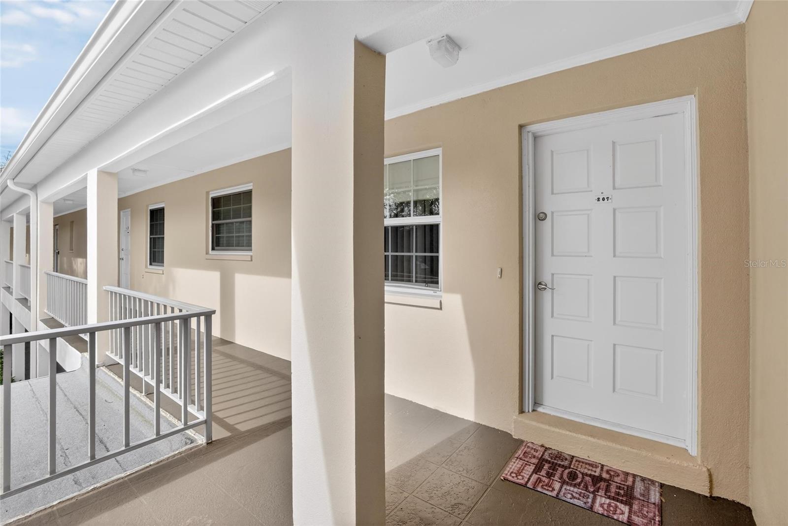 Image 5 of 53 For 8300 Bardmoor Boulevard 207