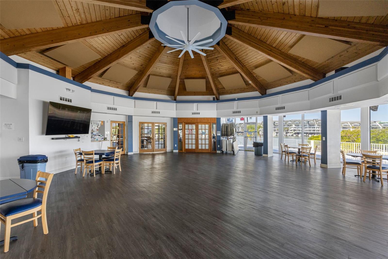 Image 50 of 65 For 11315 Shipwatch Lane 1850