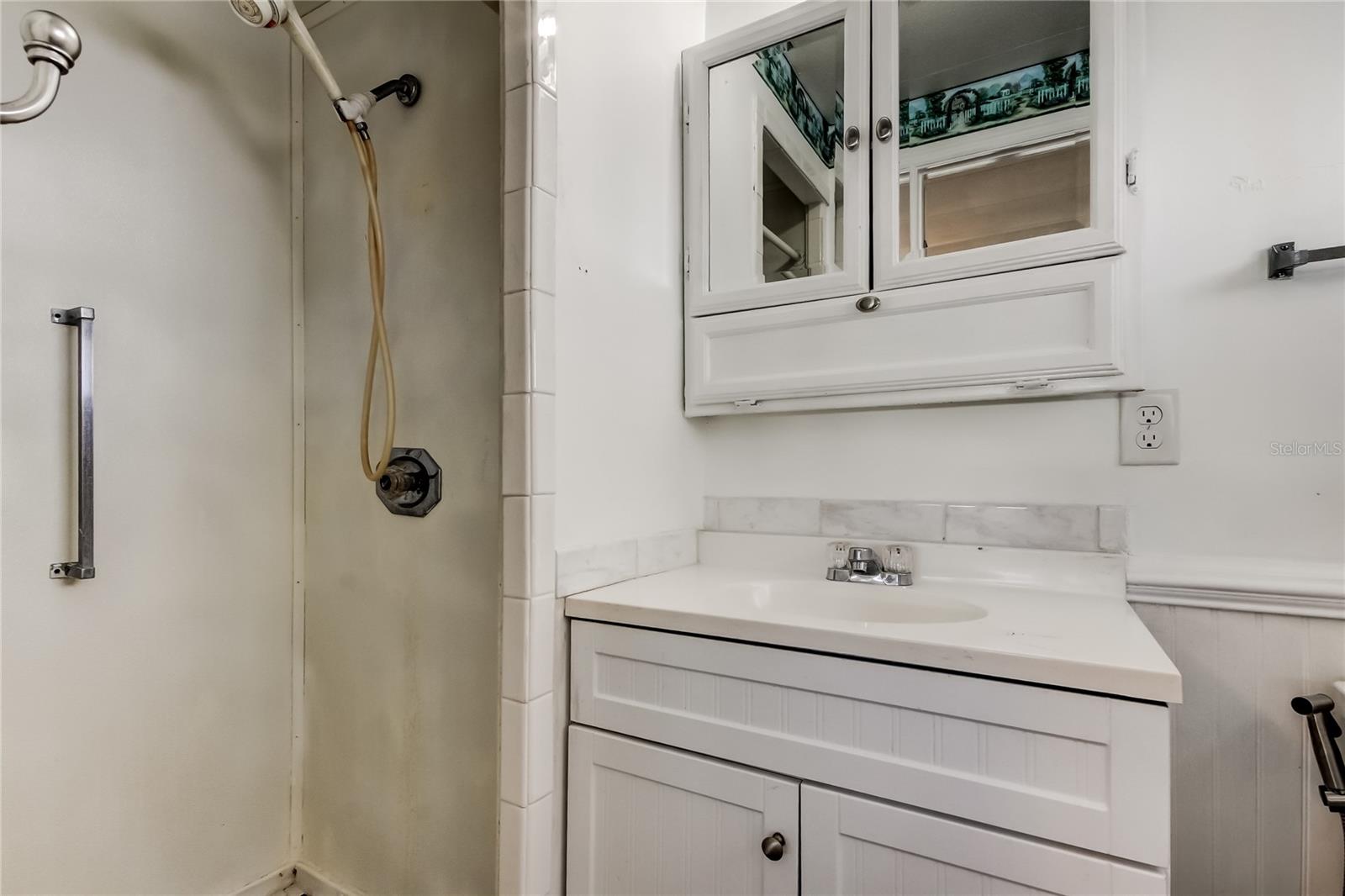 Listing photo id 31 for 7 Drury Lane