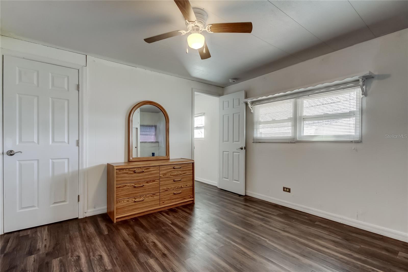 Listing photo id 33 for 7 Drury Lane