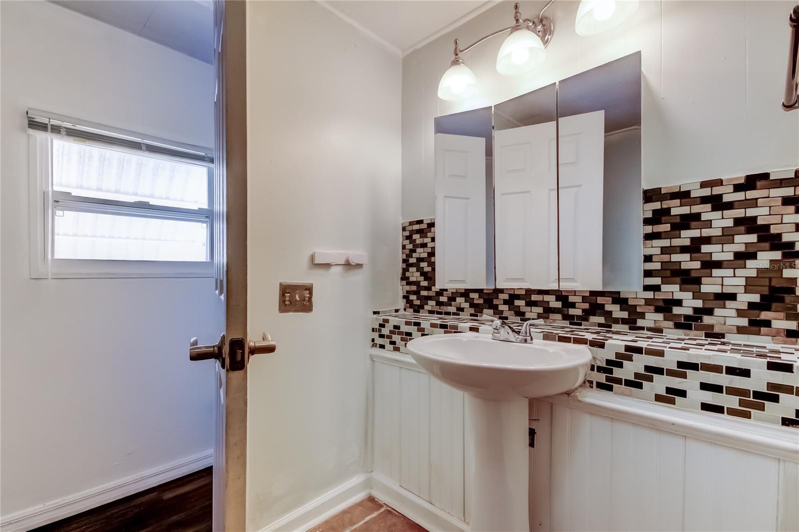 Listing photo id 2 for 7 Drury Lane