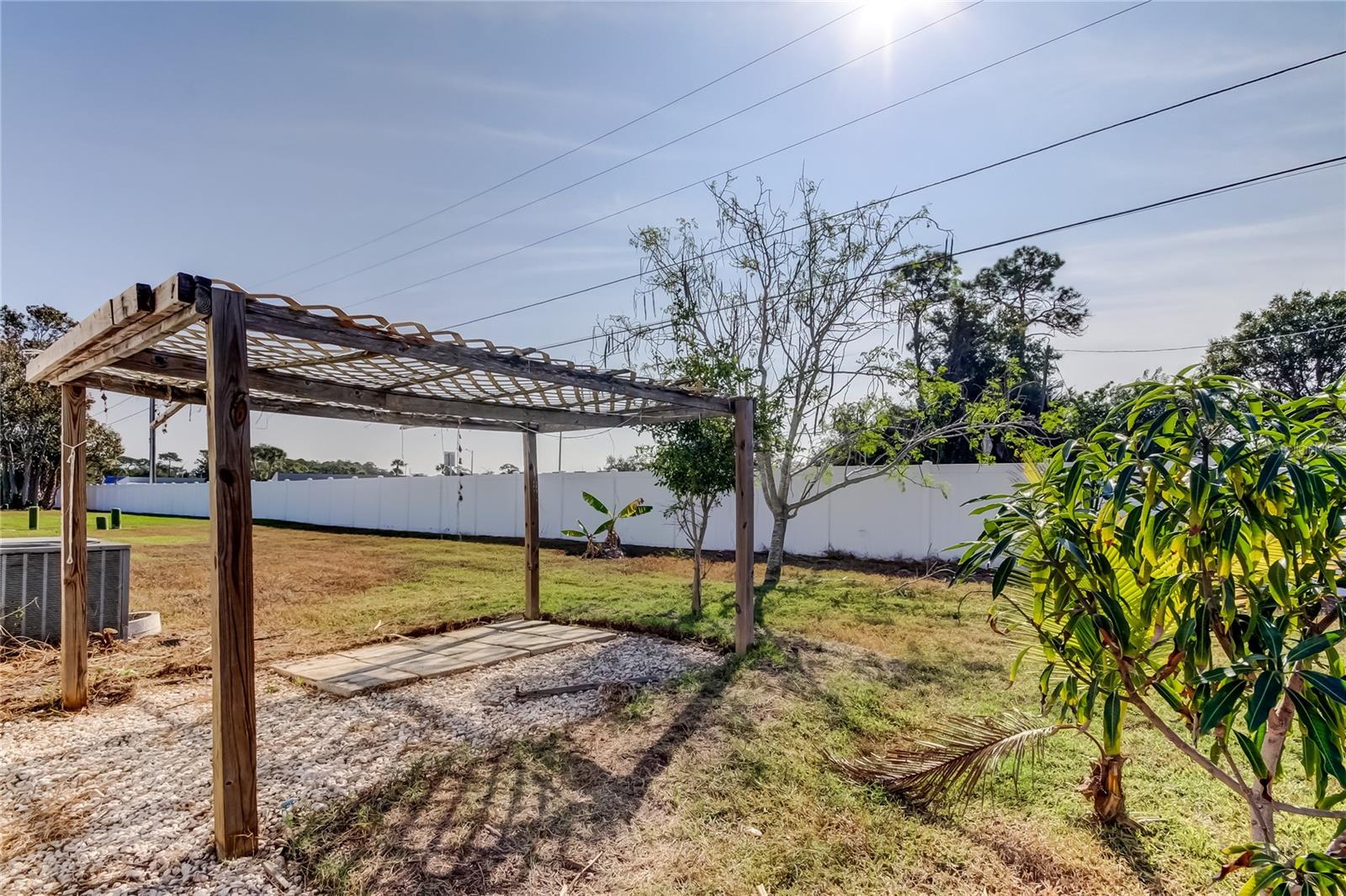 Listing photo id 46 for 7 Drury Lane