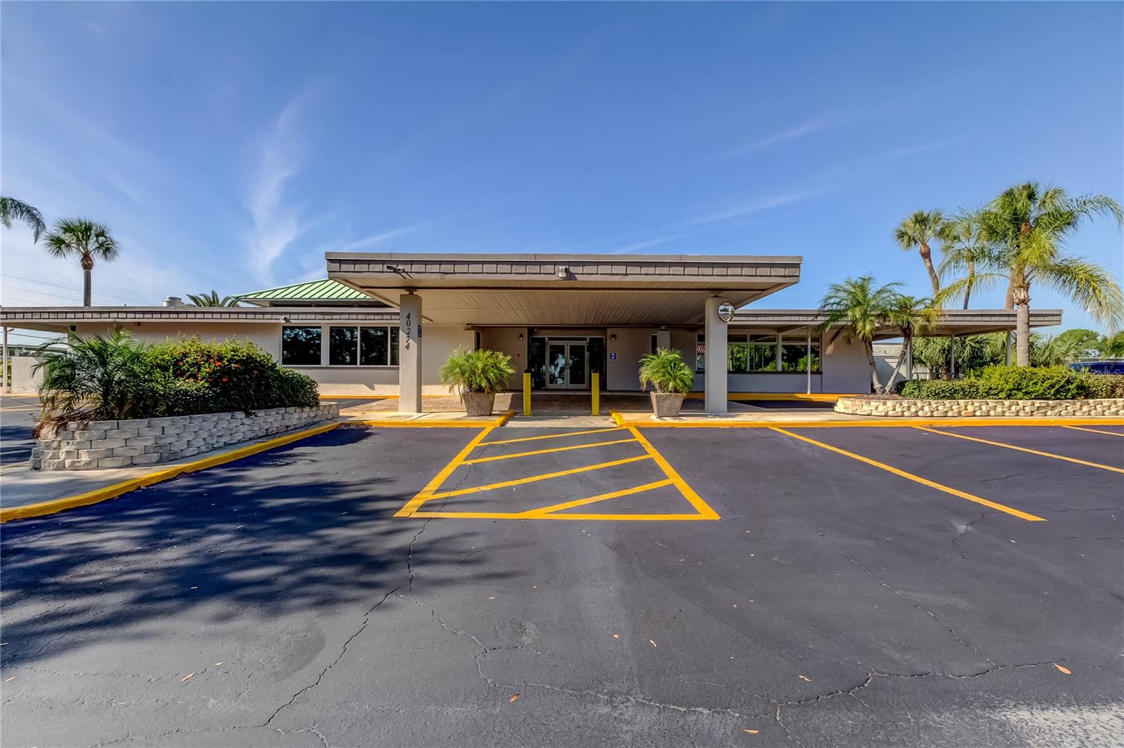 Listing photo id 69 for 7 Drury Lane