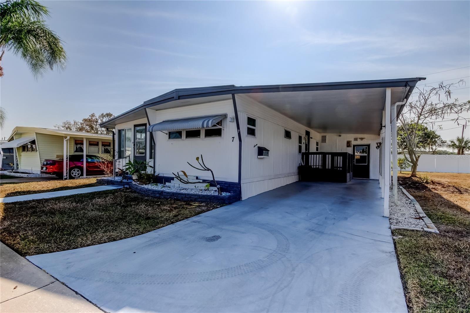 Listing photo id 7 for 7 Drury Lane