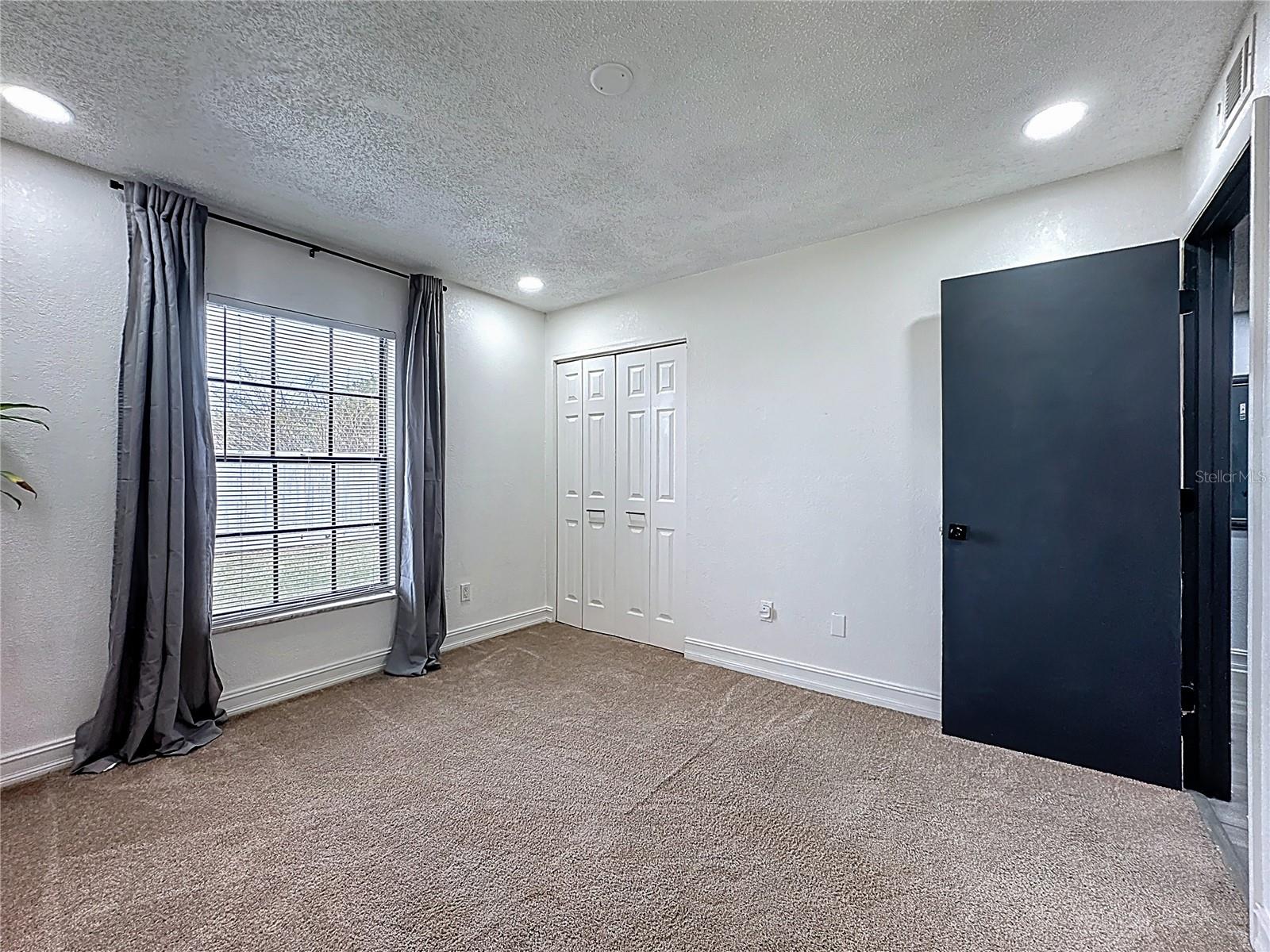 Image 21 of 30 For 21027 Voyager Boulevard 3