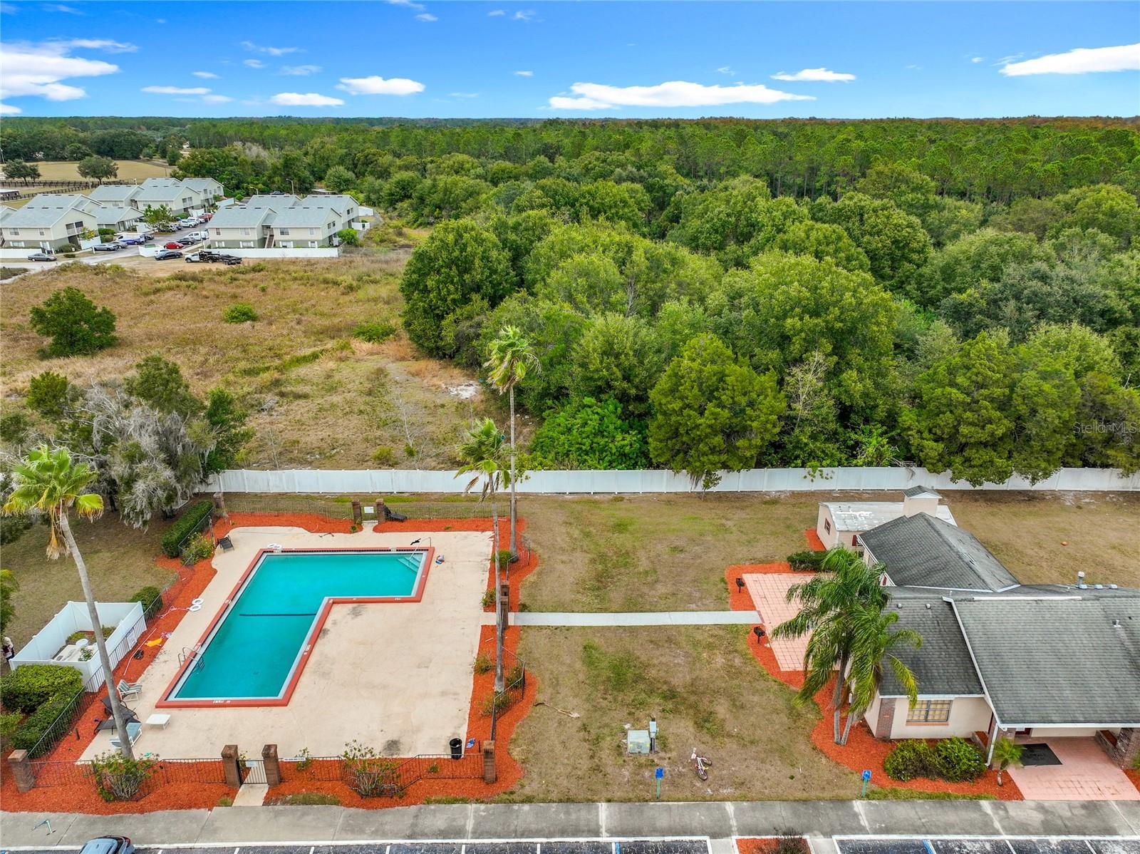 Image 26 of 30 For 21027 Voyager Boulevard 3