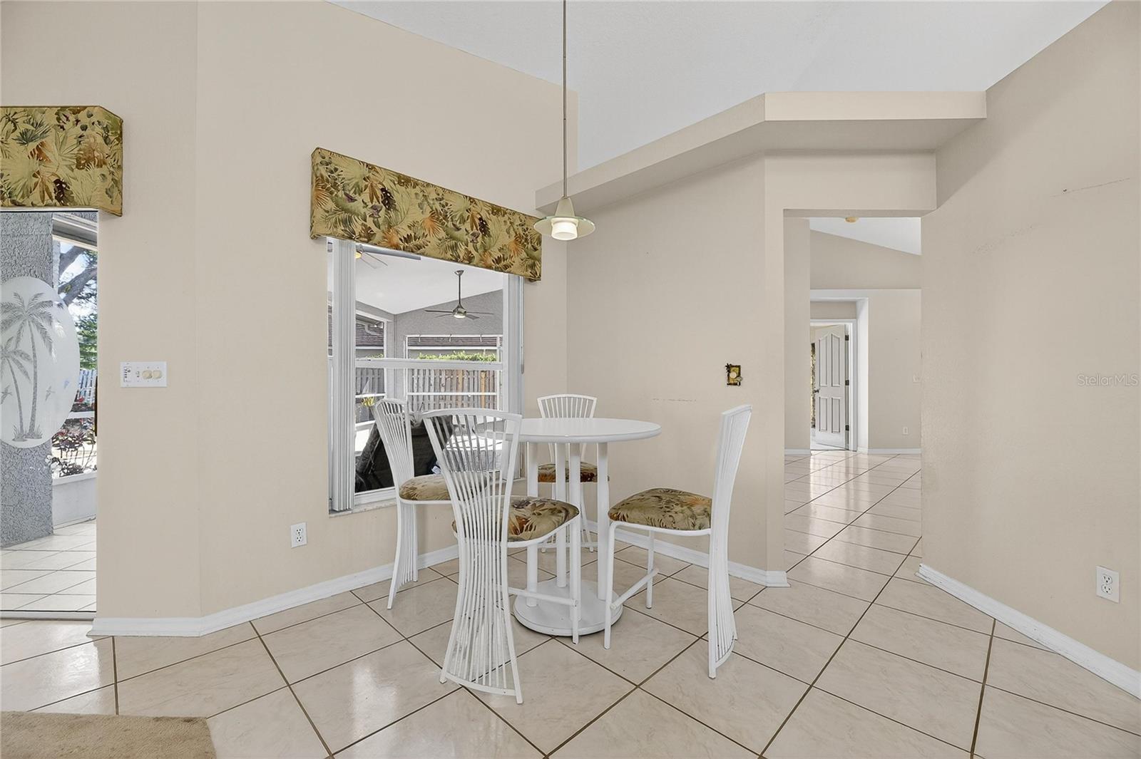 Image 22 of 87 For 16604 Lake Heather Drive