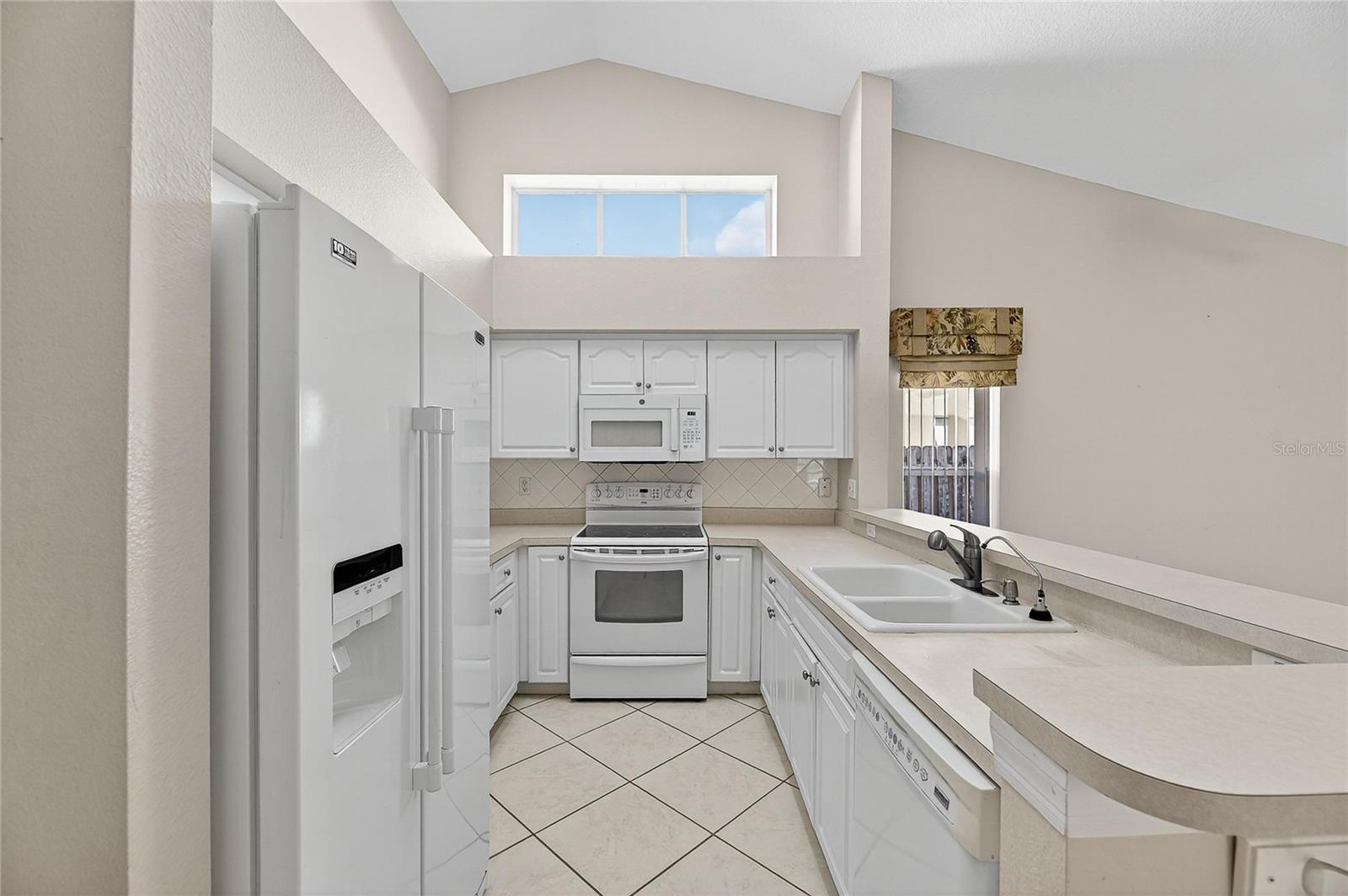 Image 25 of 87 For 16604 Lake Heather Drive