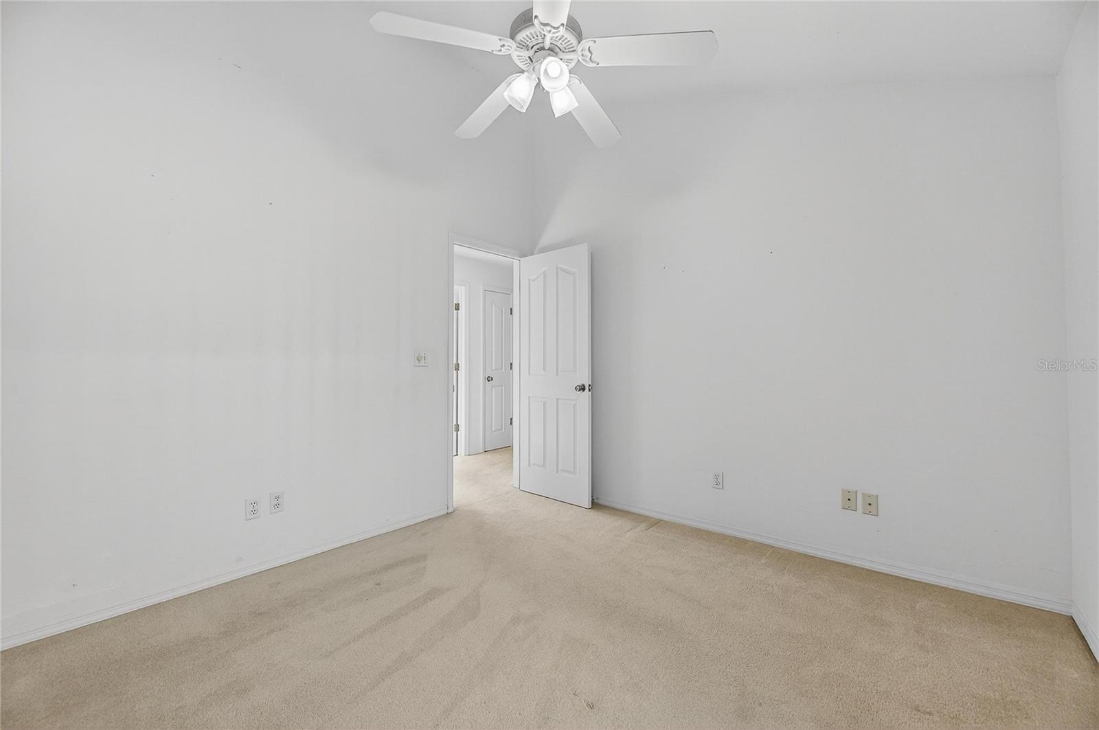 Image 44 of 87 For 16604 Lake Heather Drive