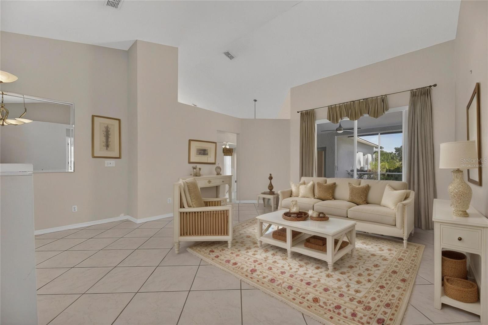 Image 6 of 87 For 16604 Lake Heather Drive