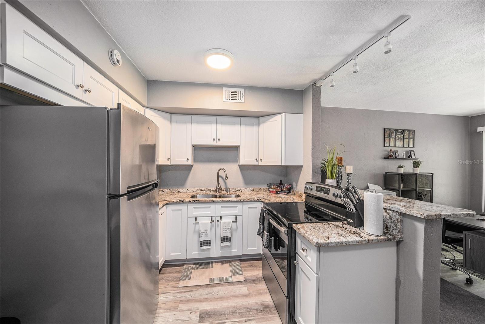 Image 10 of 27 For 4071 55th Way N 1051