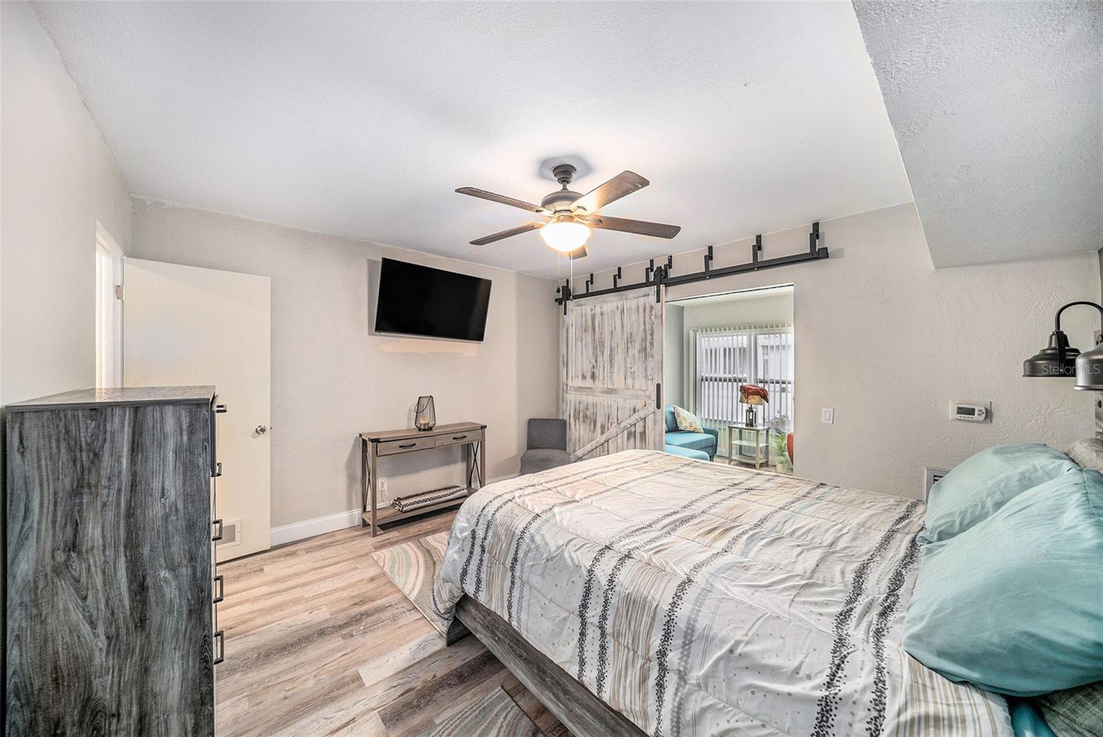 Image 15 of 27 For 4071 55th Way N 1051