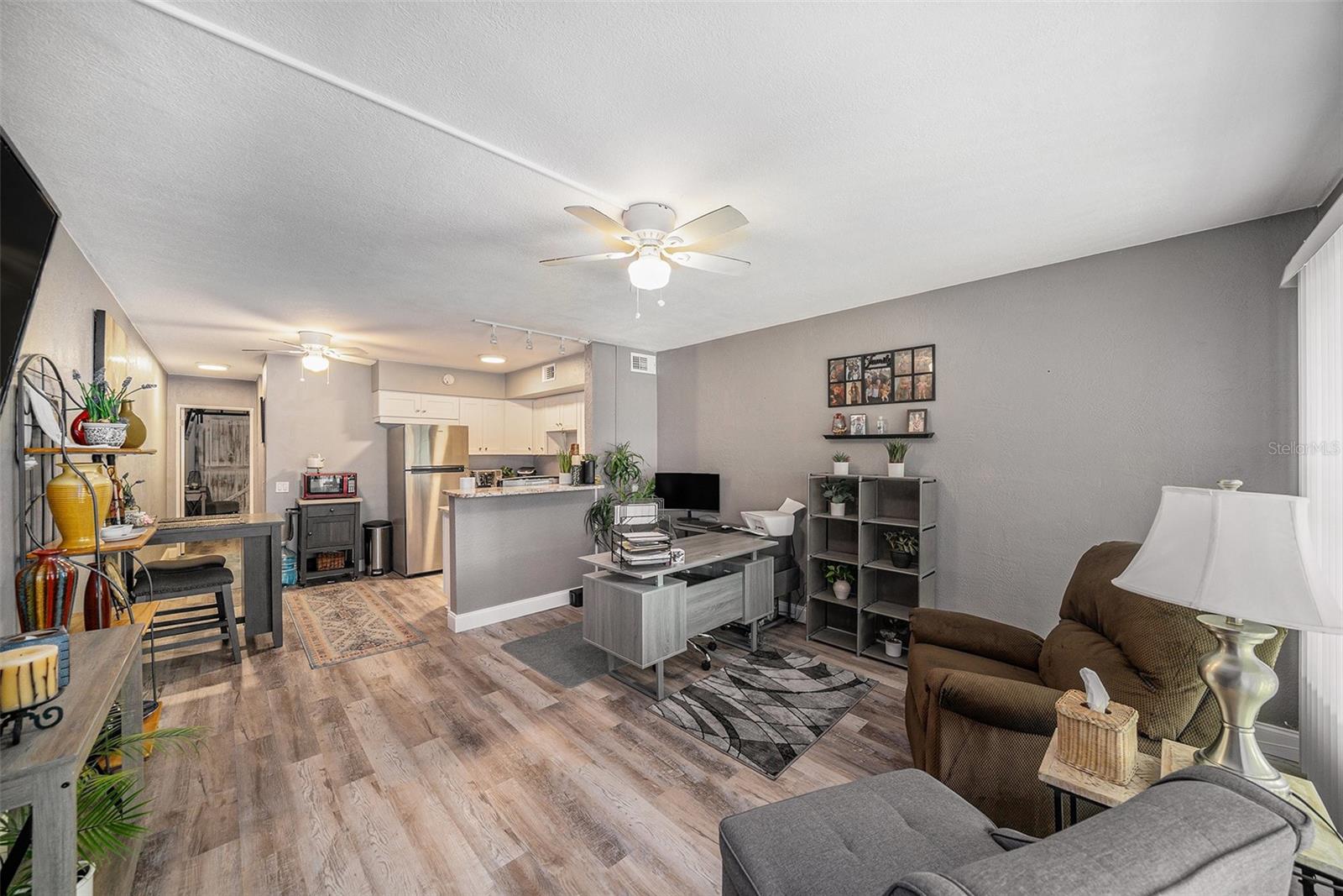 Image 6 of 27 For 4071 55th Way N 1051