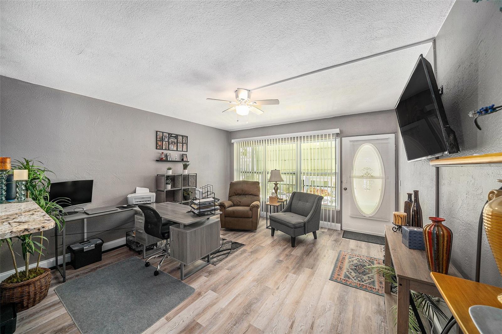 Image 7 of 27 For 4071 55th Way N 1051