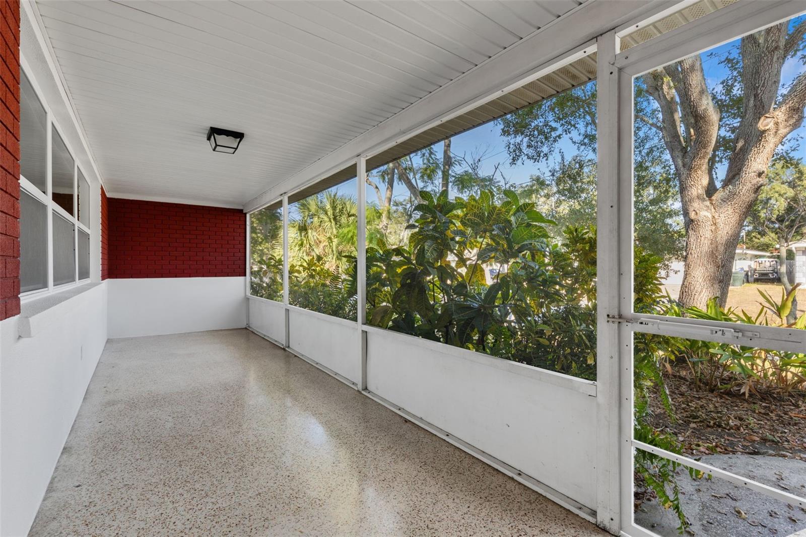 Image 20 of 30 For 885 James Street