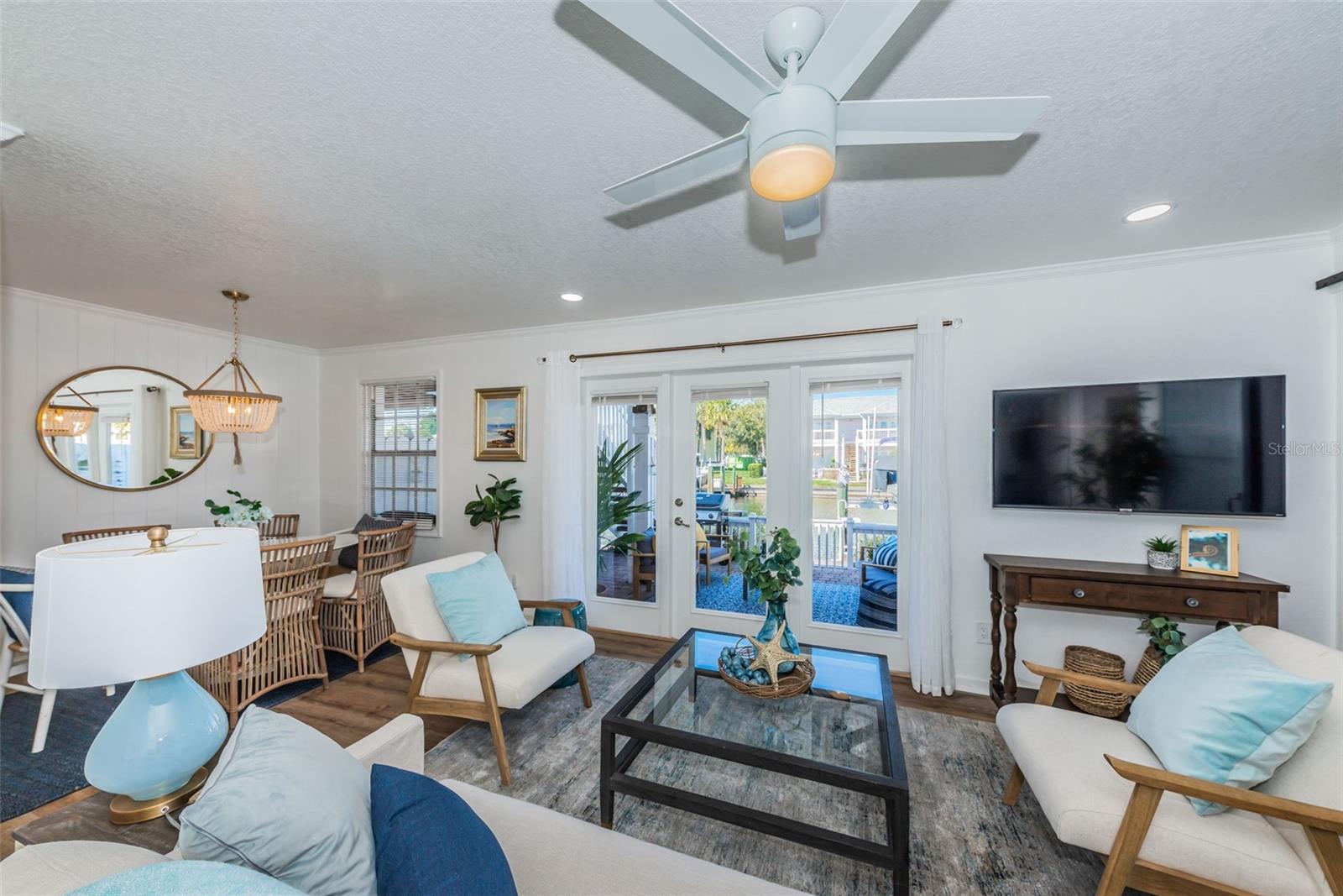 Image 10 of 21 For 5175 Coquina Key Drive Se C