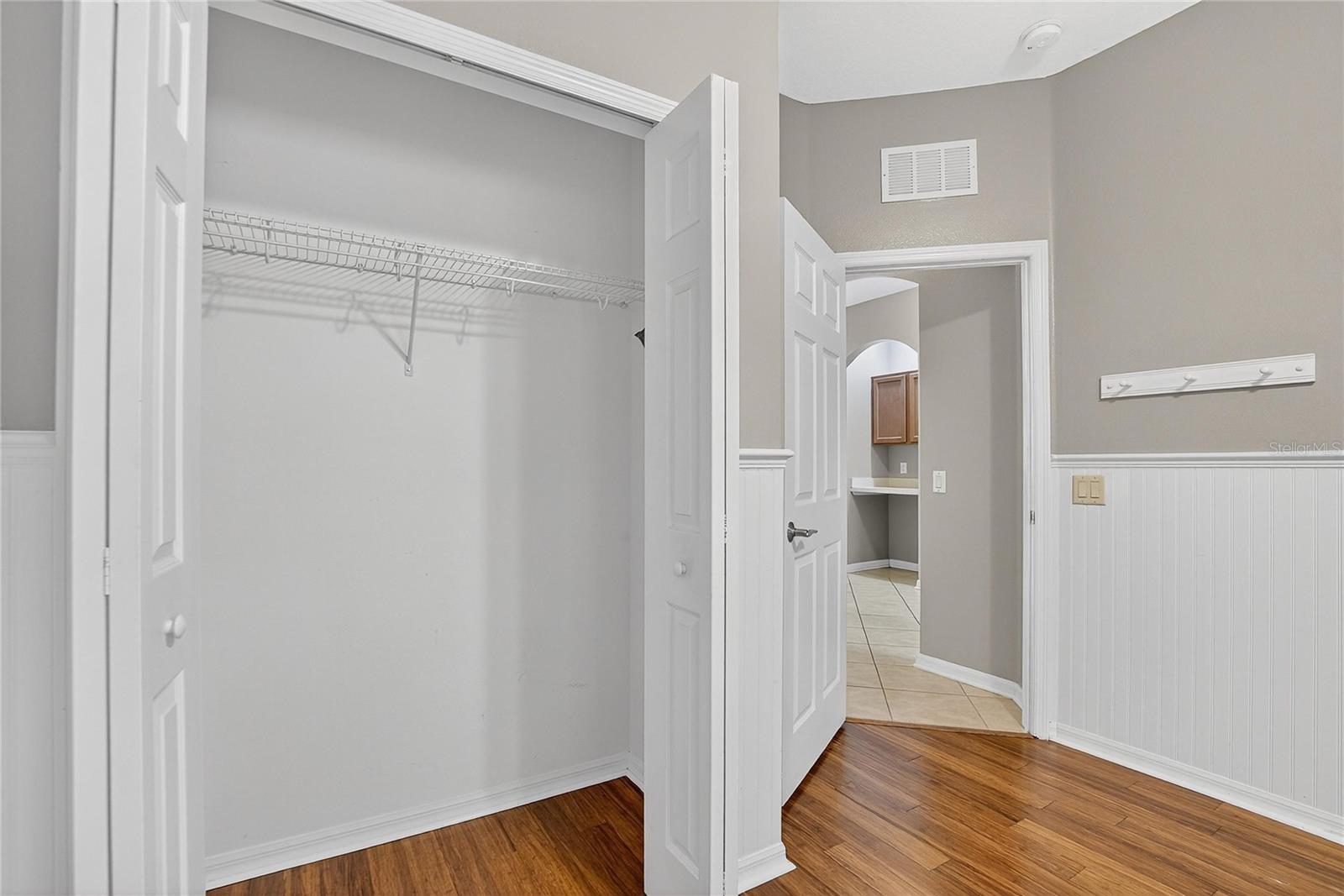 Image 12 of 63 For 1403 Rushgrove Circle