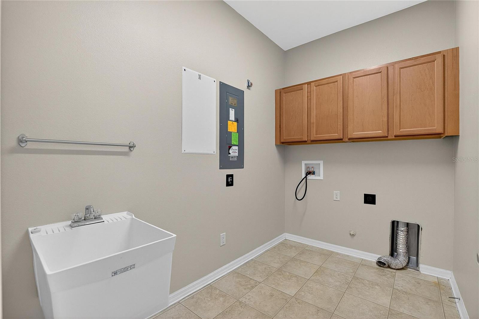 Image 21 of 63 For 1403 Rushgrove Circle