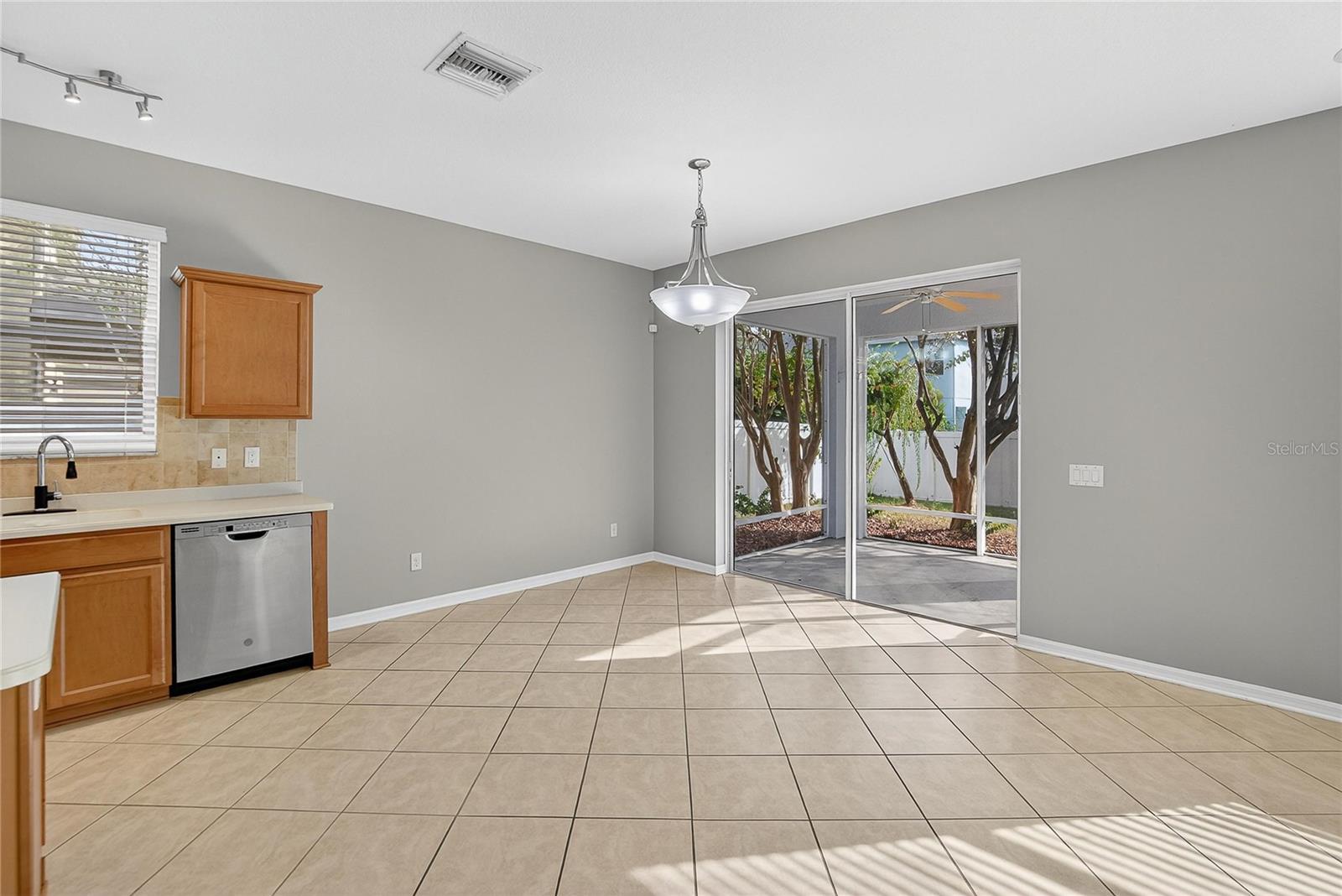 Image 28 of 63 For 1403 Rushgrove Circle