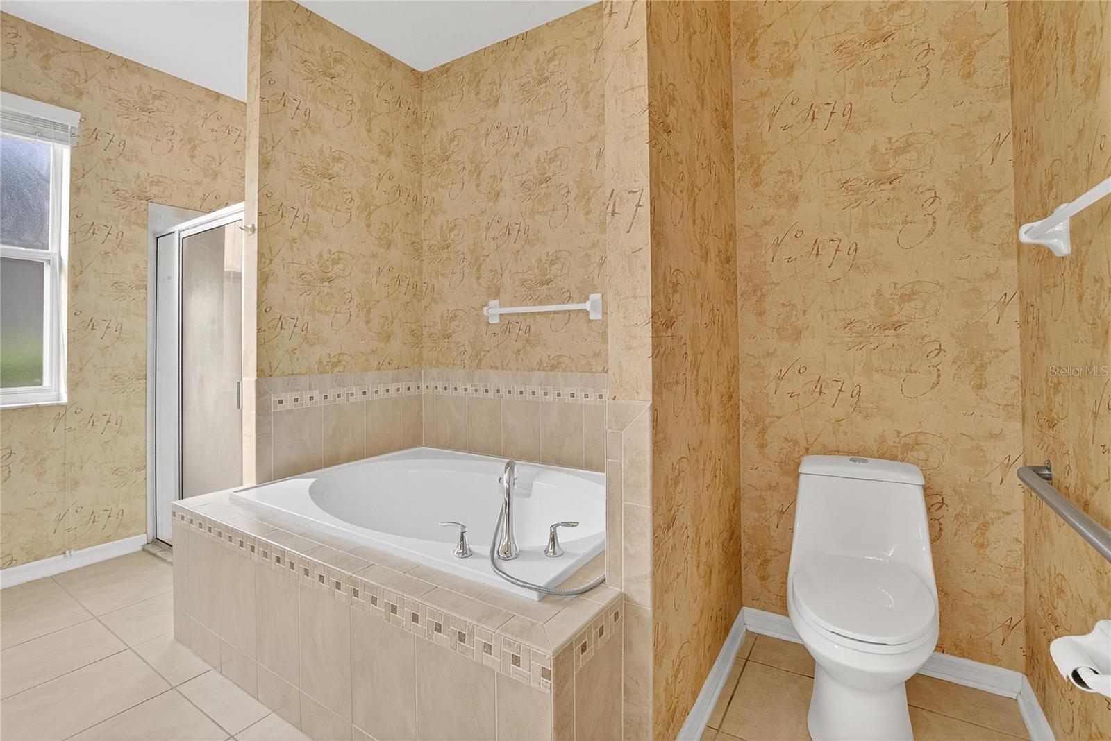 Image 39 of 63 For 1403 Rushgrove Circle