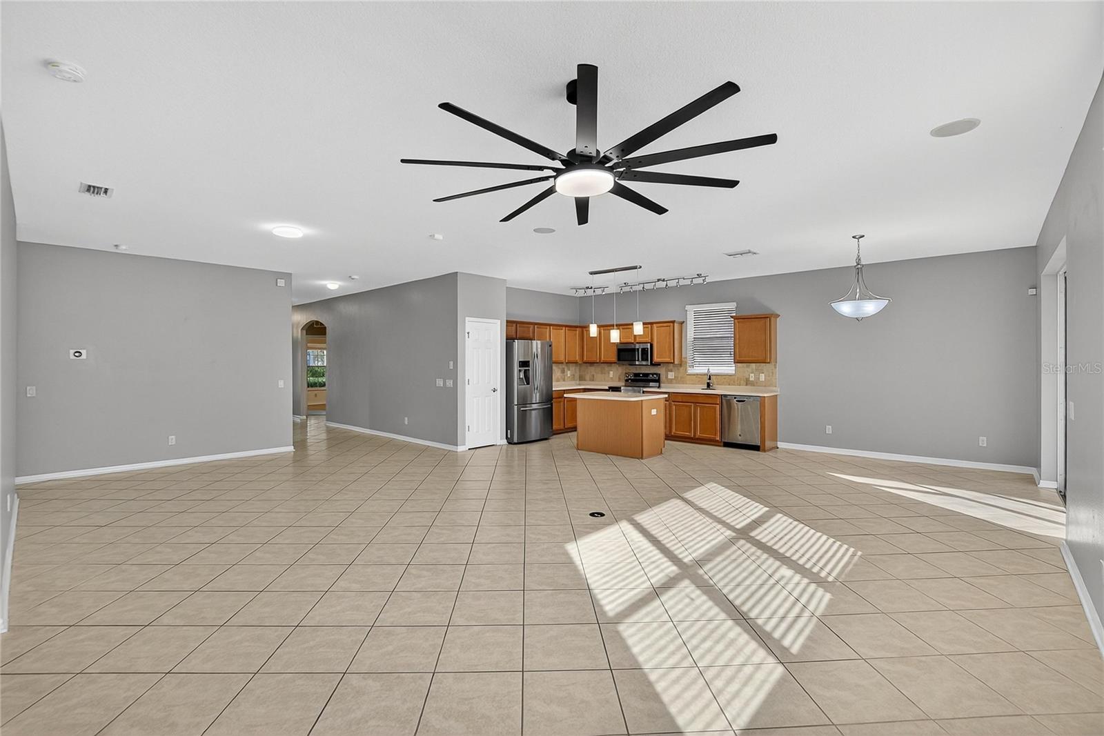 Image 4 of 63 For 1403 Rushgrove Circle