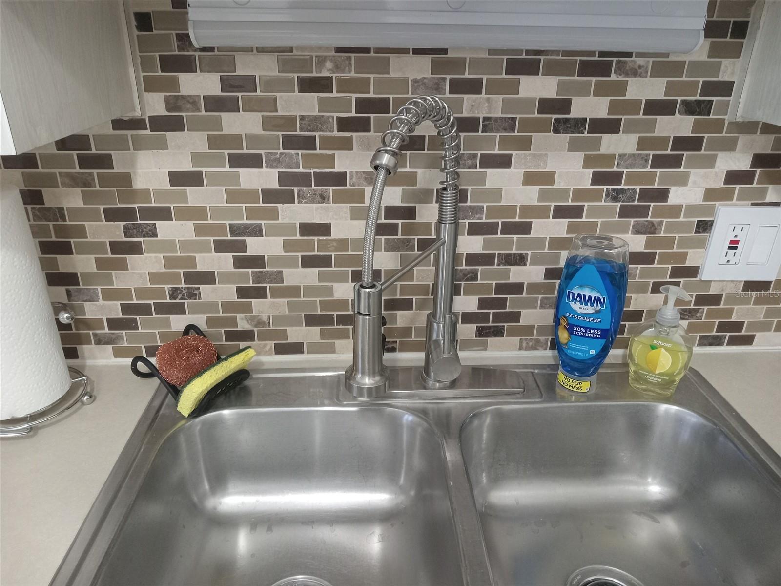 Image 13 of 42 For 2331 Finlandia Lane 53