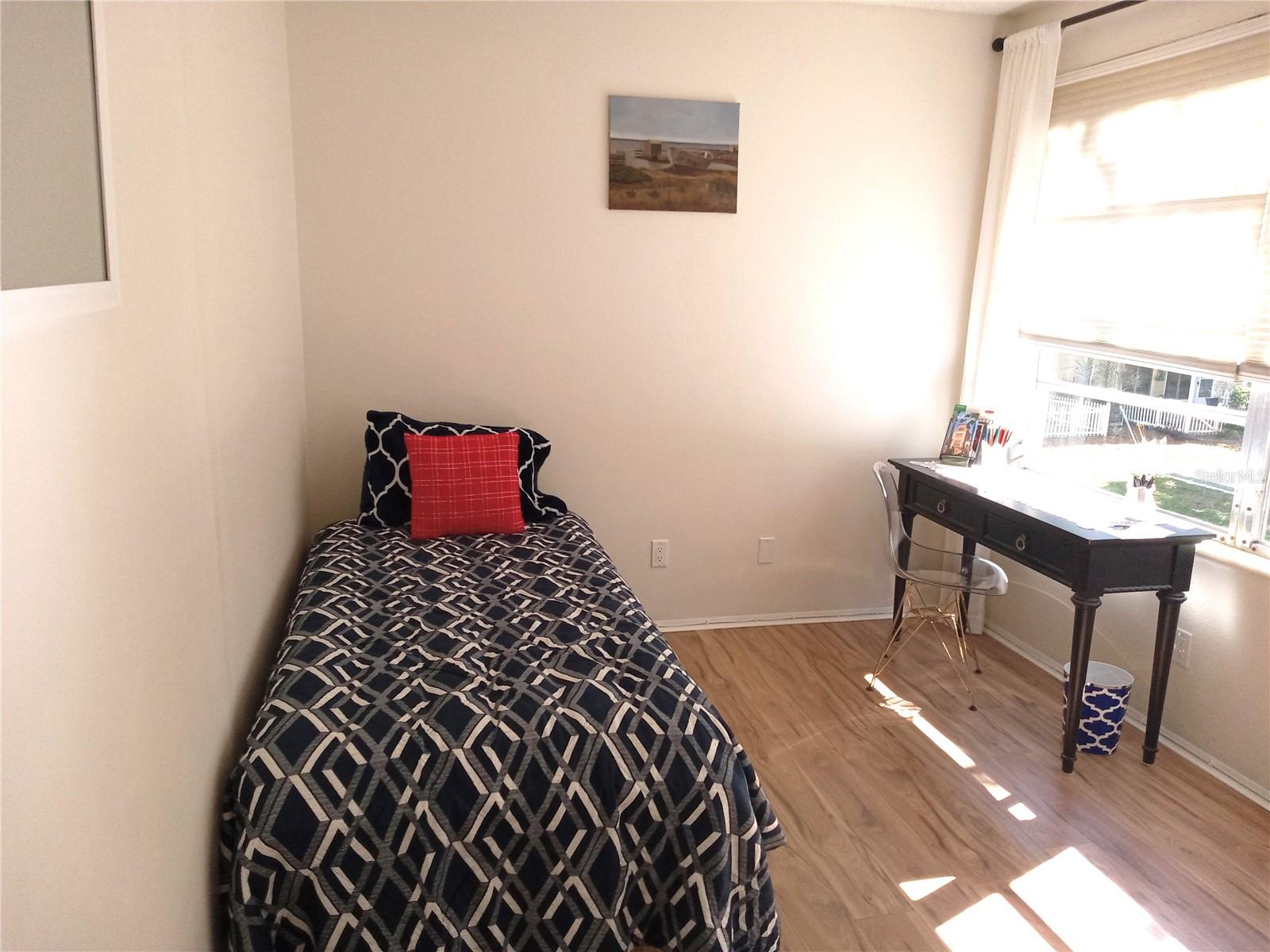 Image 18 of 42 For 2331 Finlandia Lane 53