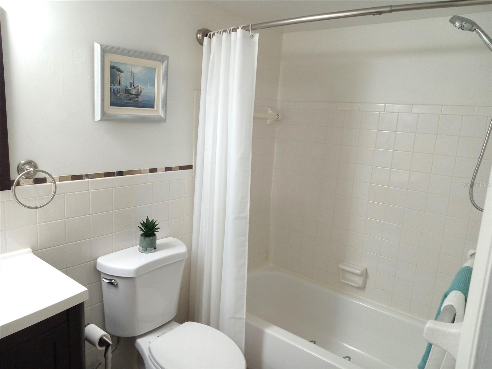 Image 21 of 42 For 2331 Finlandia Lane 53