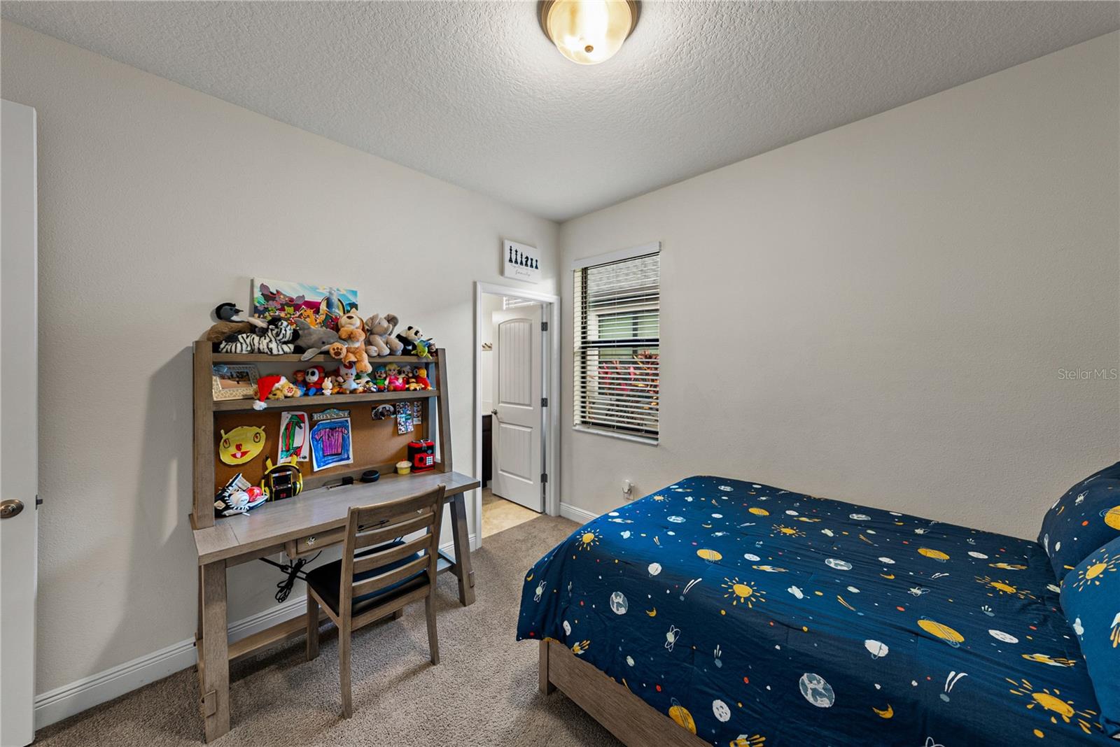 Image 16 of 70 For 34155 Evergreen Hill Court