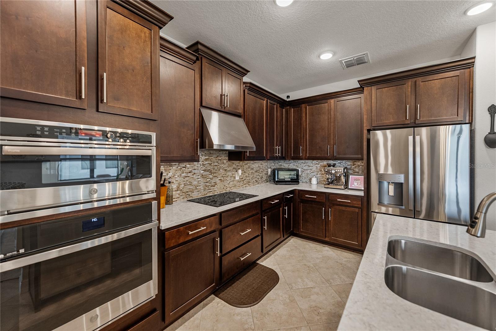 Image 26 of 70 For 34155 Evergreen Hill Court