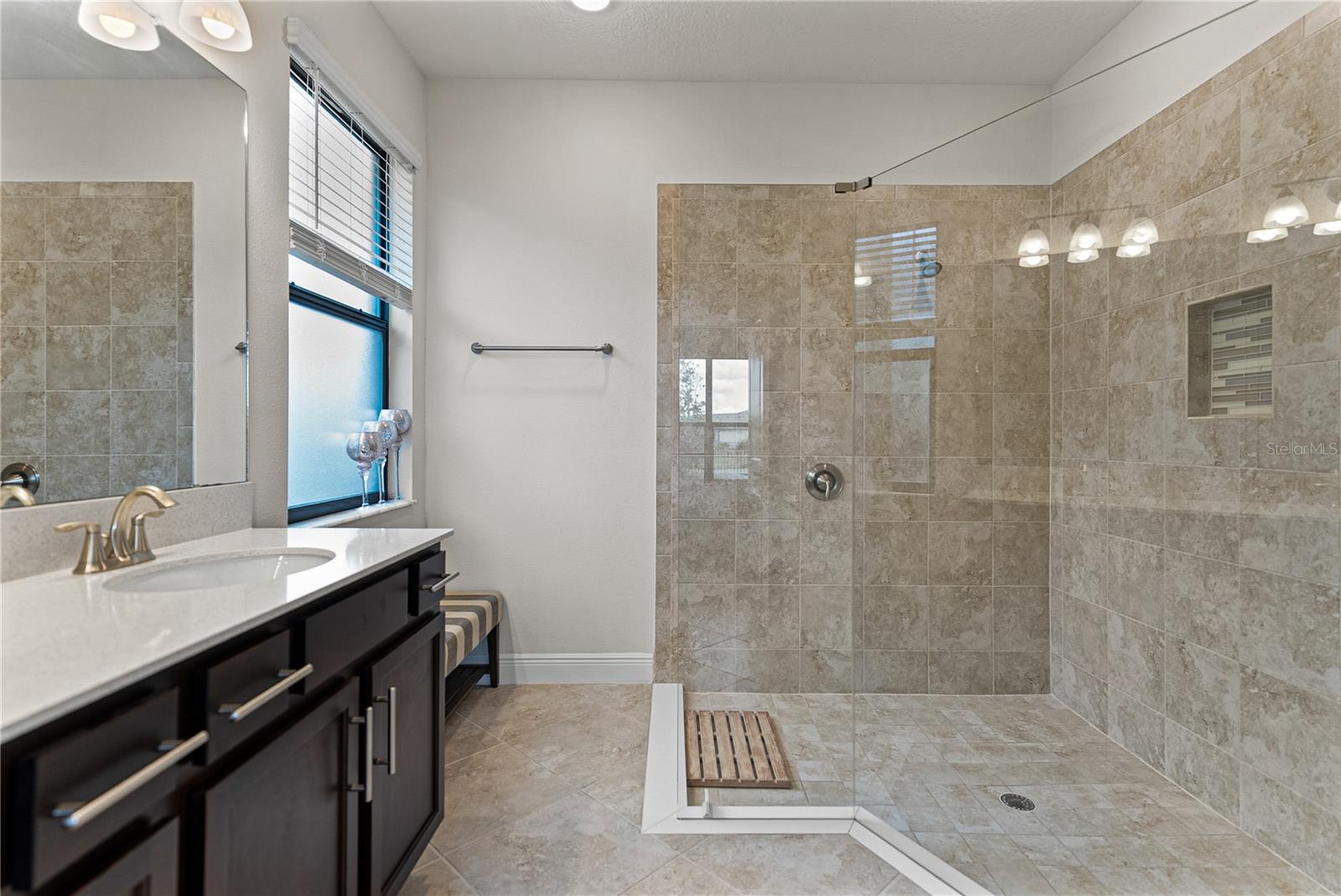 Image 42 of 70 For 34155 Evergreen Hill Court