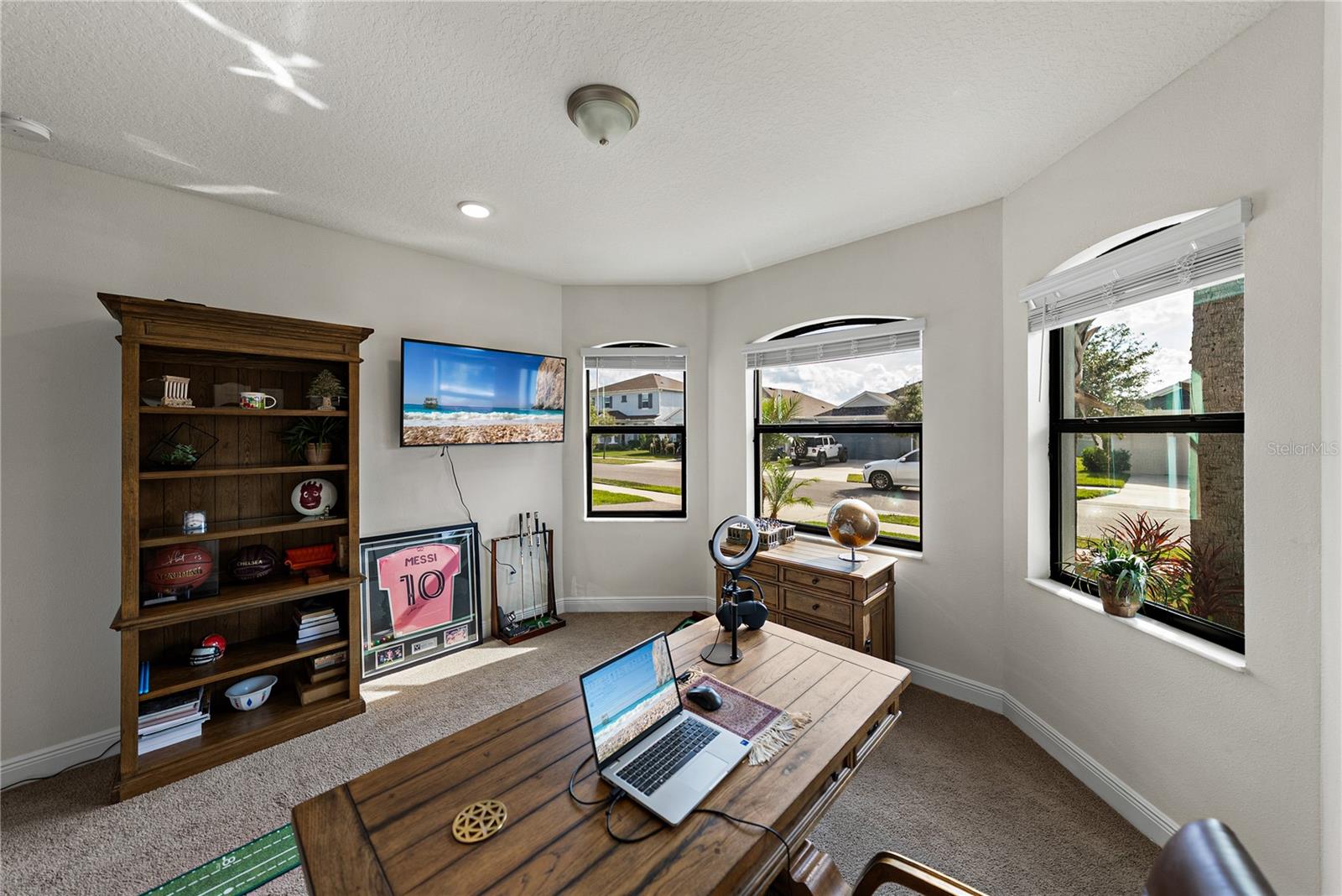 Image 8 of 70 For 34155 Evergreen Hill Court