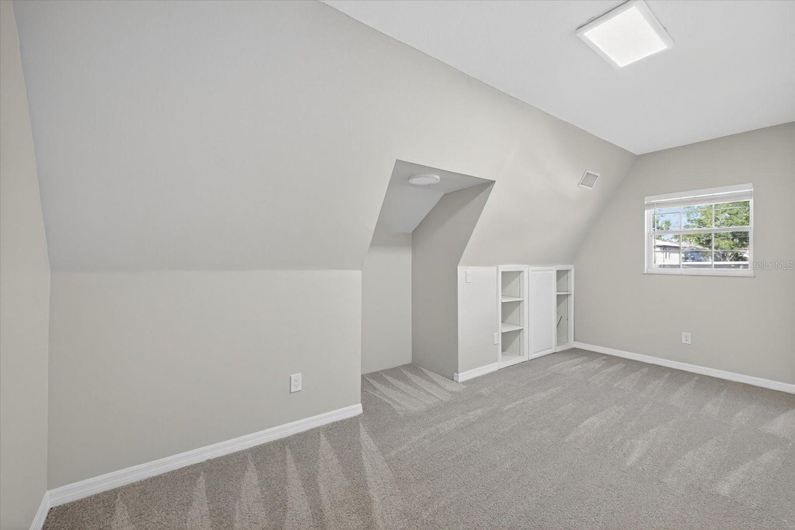 Image 33 of 66 For 4207 Tacon Street