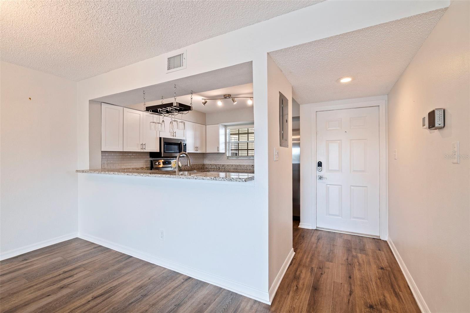 Image 11 of 35 For 6826 Stones Throw Circle N 11201