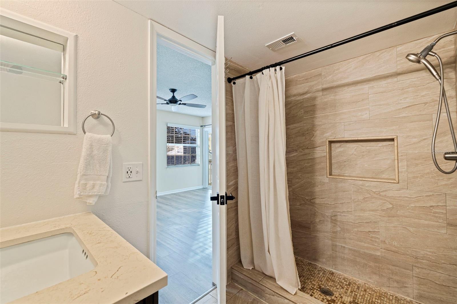 Image 16 of 35 For 6826 Stones Throw Circle N 11201