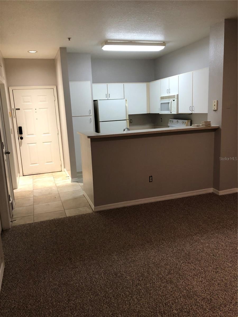 Image 10 of 15 For 1910 Palm Avenue 8206