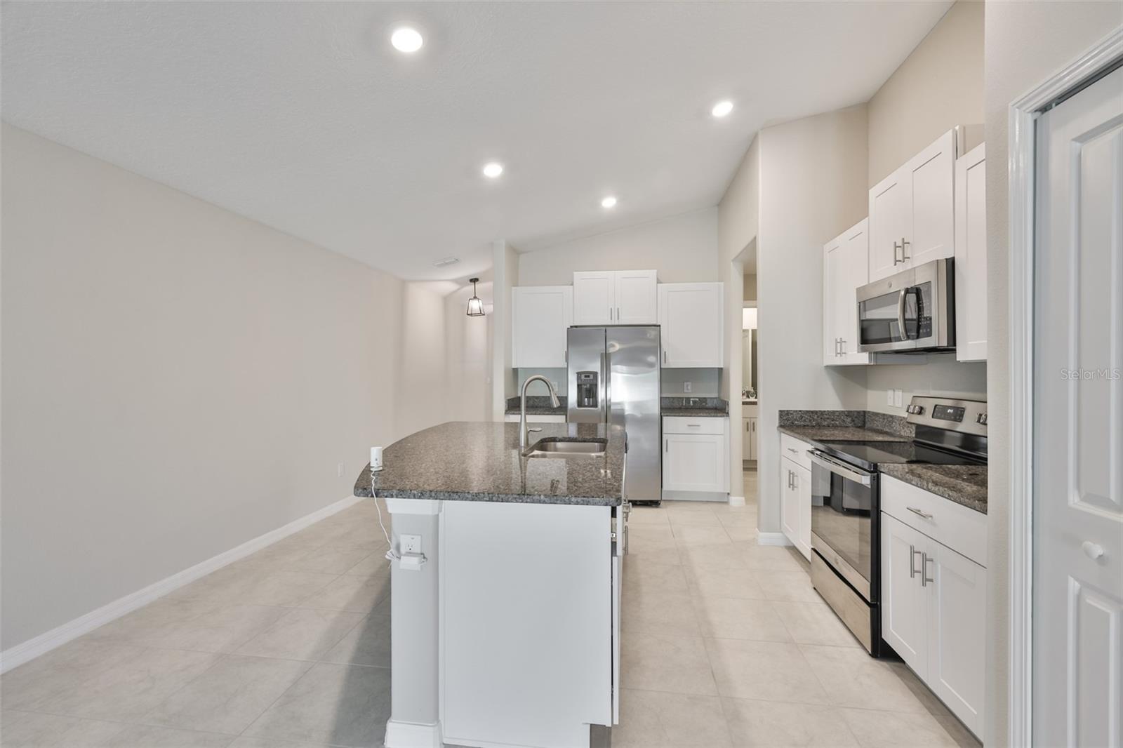 Image 14 of 45 For 31867 Barrel Wave Way