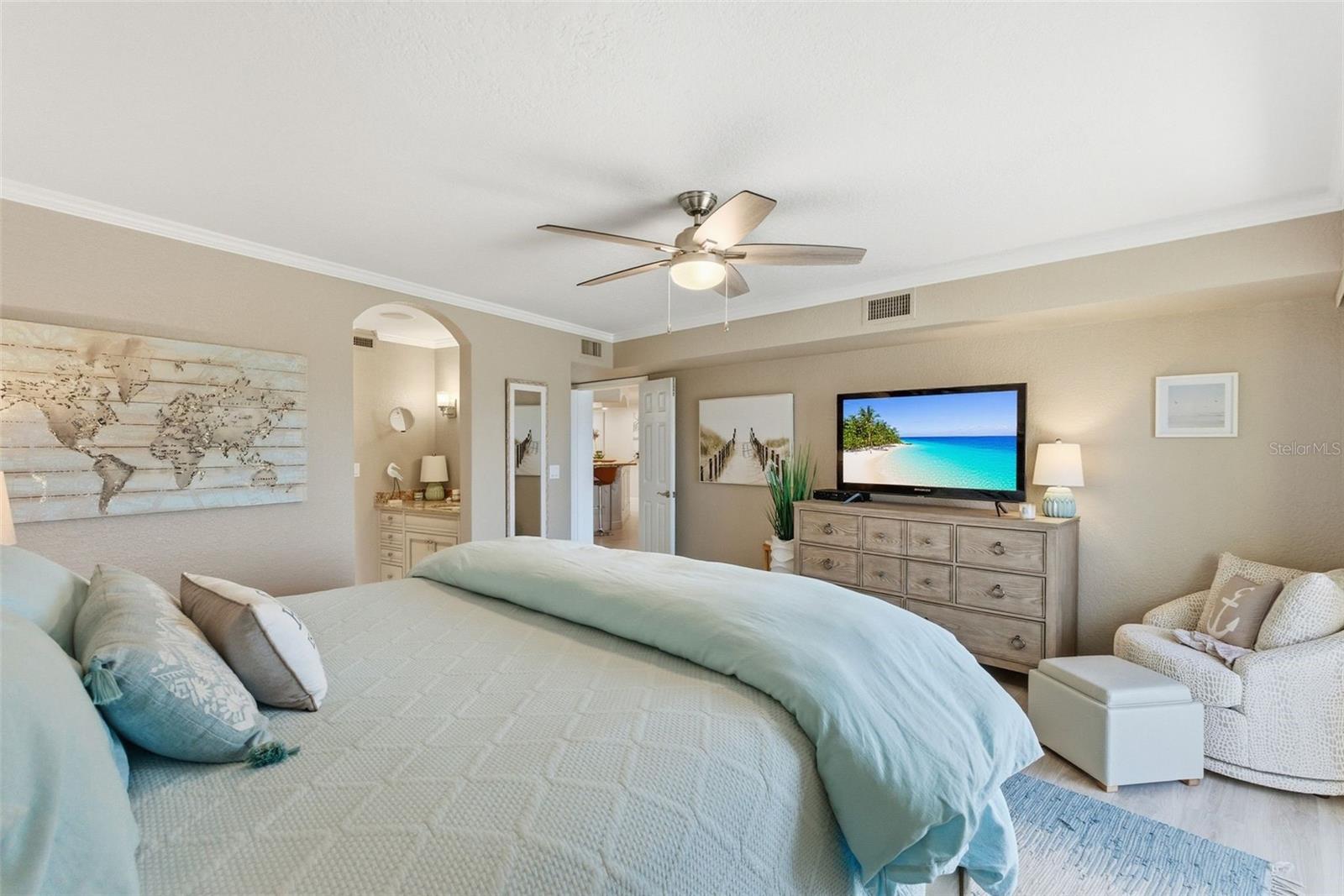 Image 20 of 46 For 544 Pinellas Bayway S F9