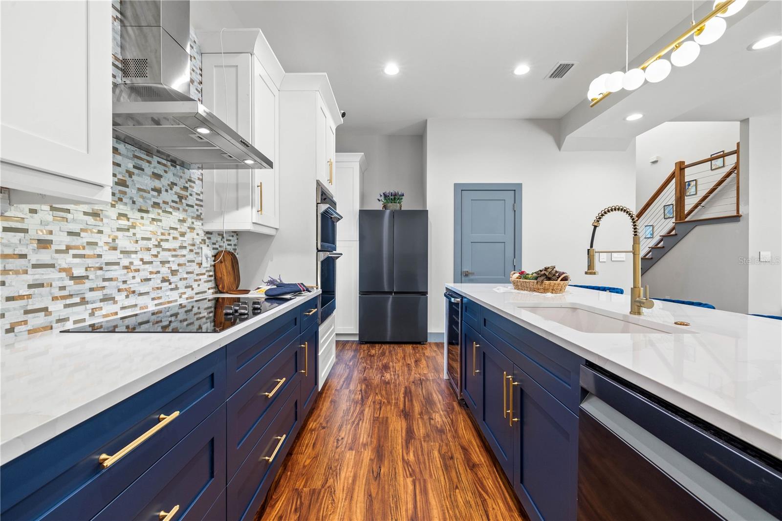 Image 12 of 53 For 6325 11th Avenue S