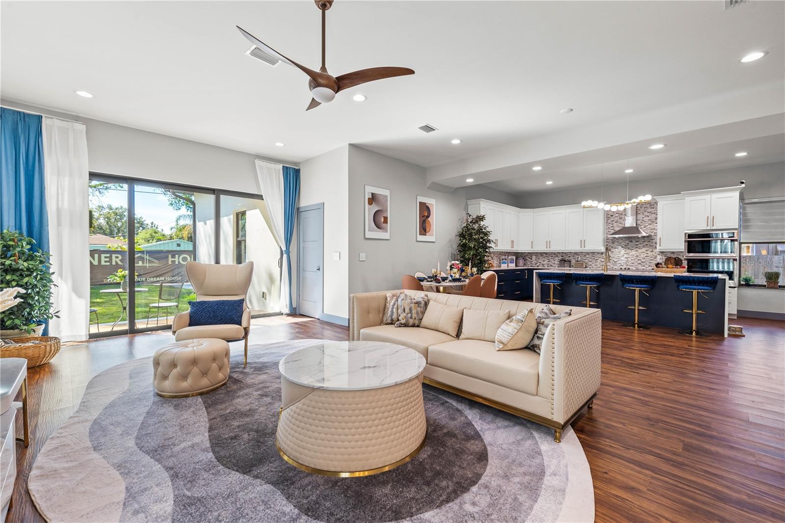 Image 15 of 53 For 6325 11th Avenue S