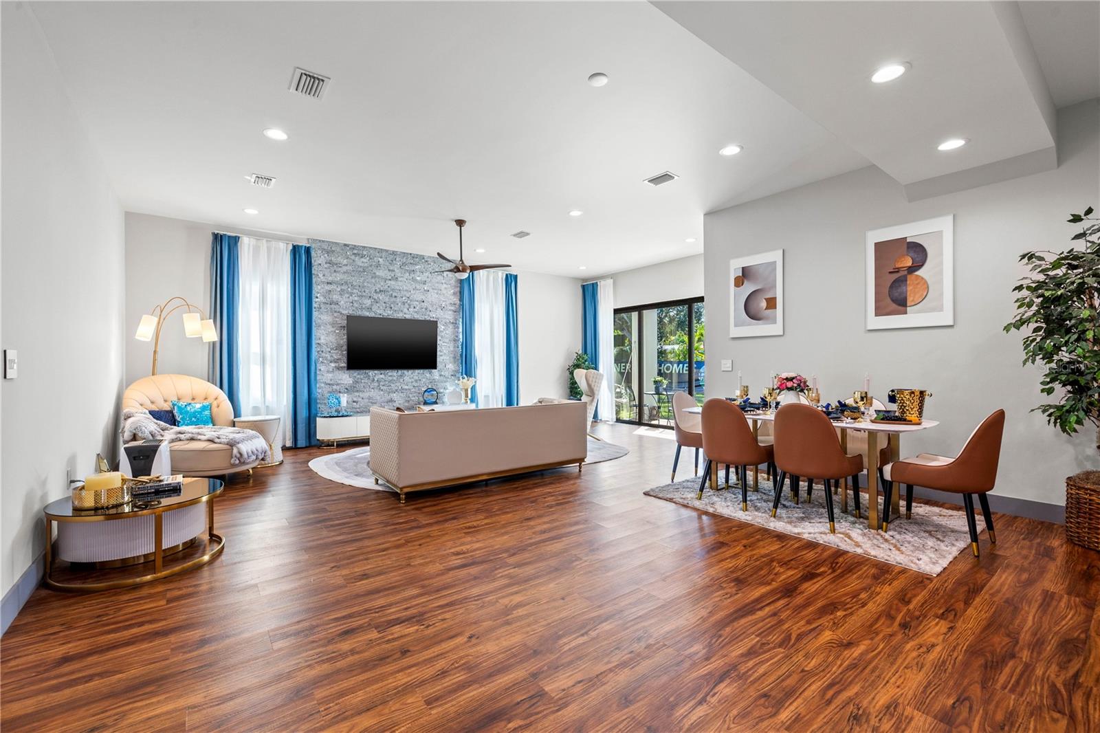 Image 18 of 53 For 6325 11th Avenue S