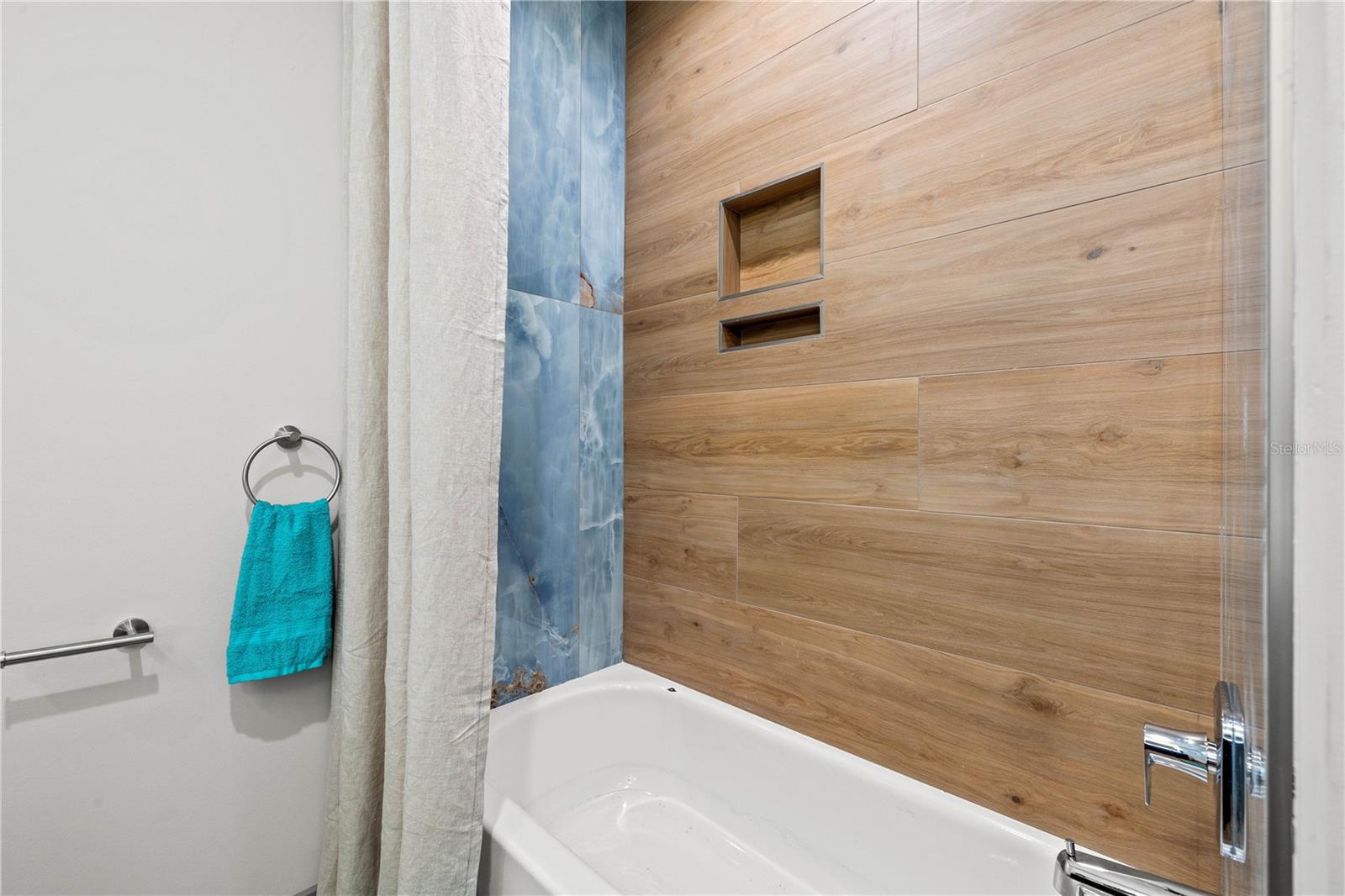 Image 27 of 53 For 6325 11th Avenue S