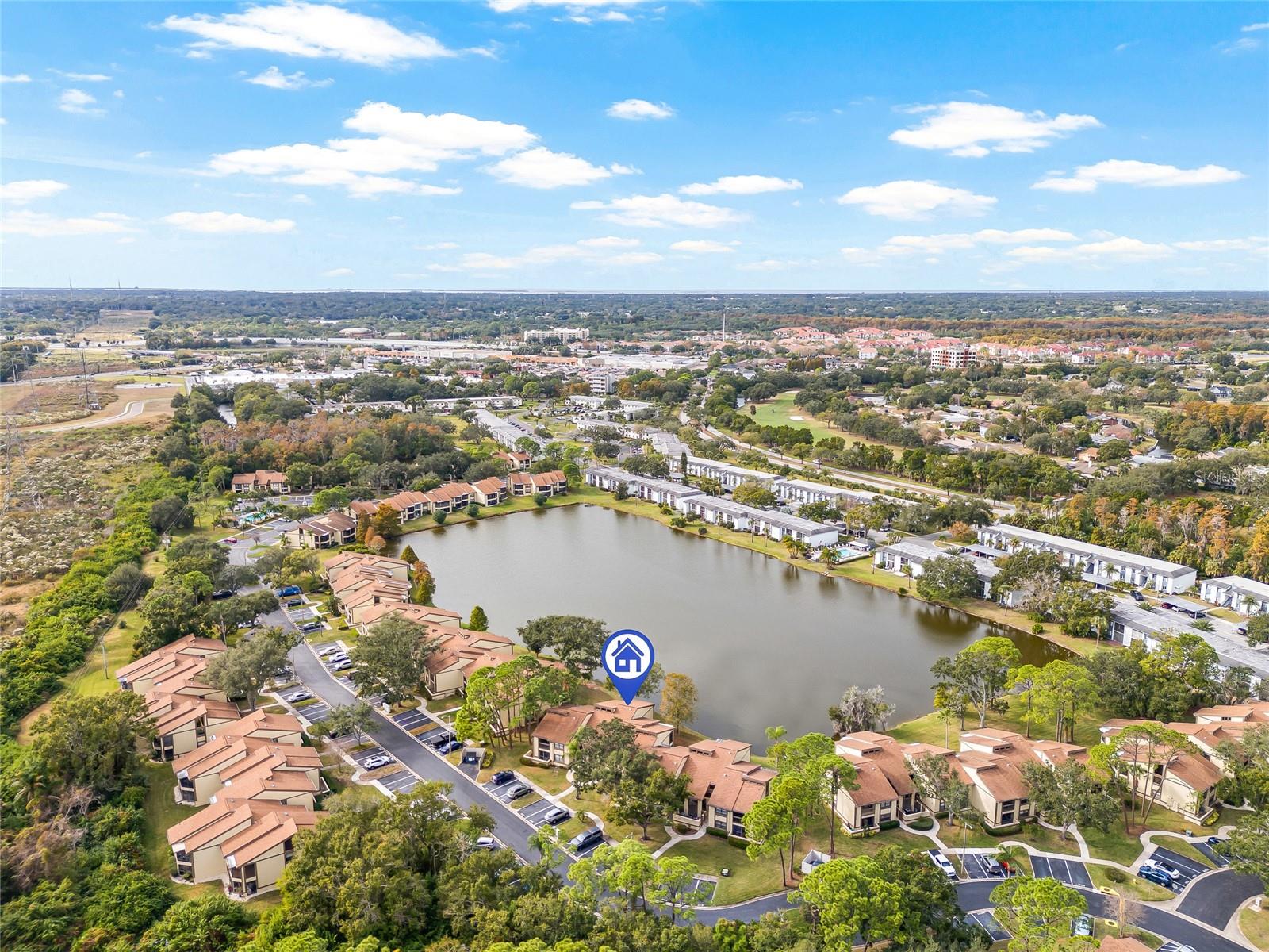 Image 4 of 35 For 222 Woodlake Wynde  222