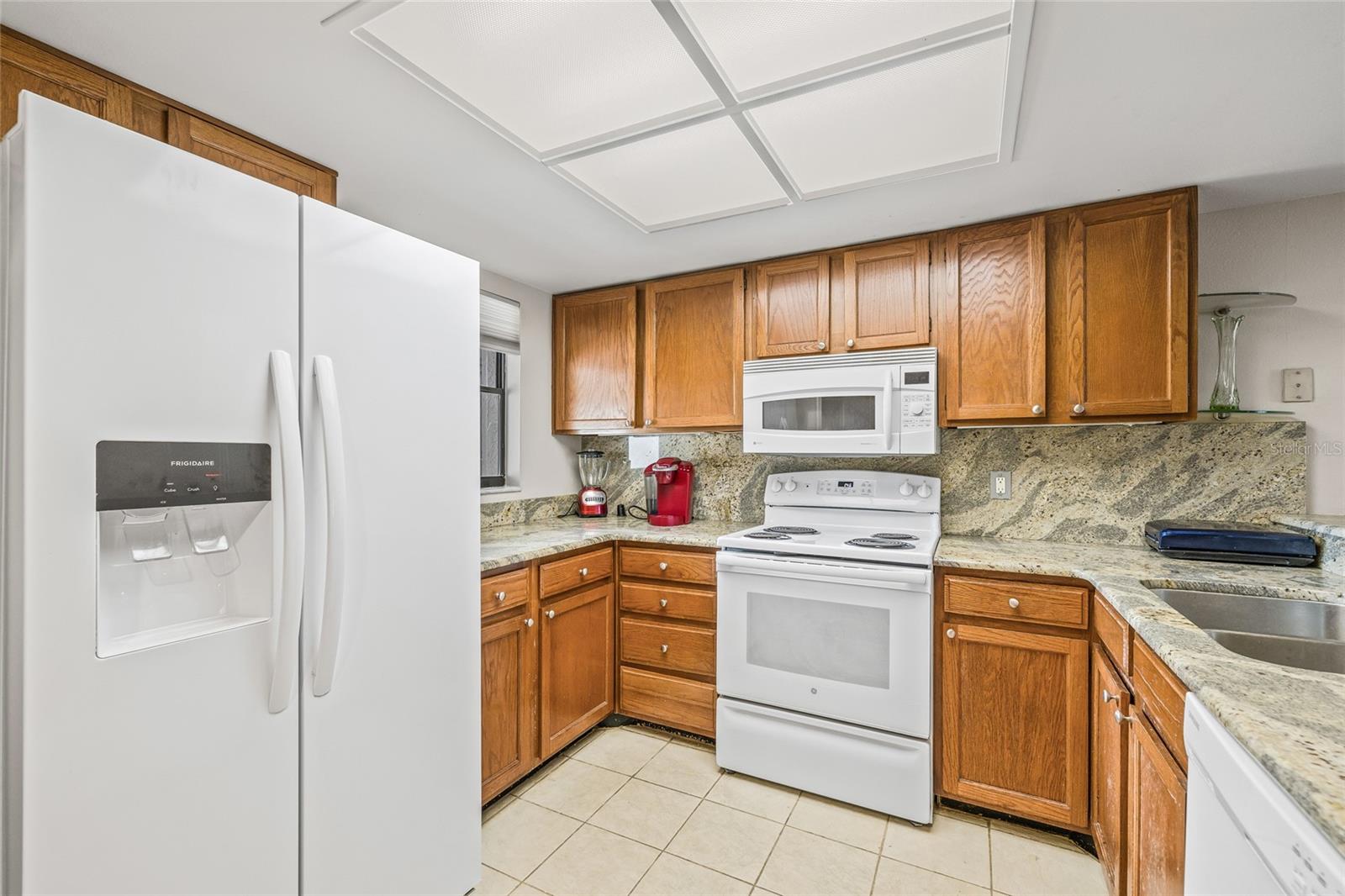 Image 9 of 35 For 222 Woodlake Wynde  222