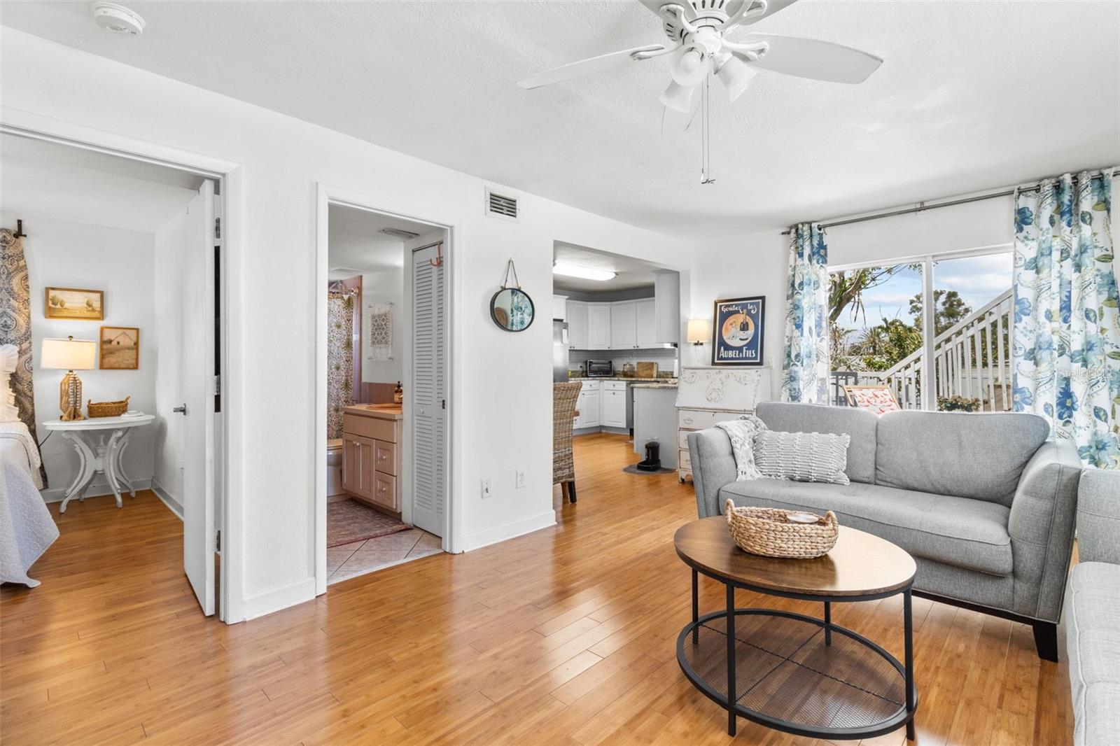 Image 32 of 60 For 7950 Causeway Boulevard N