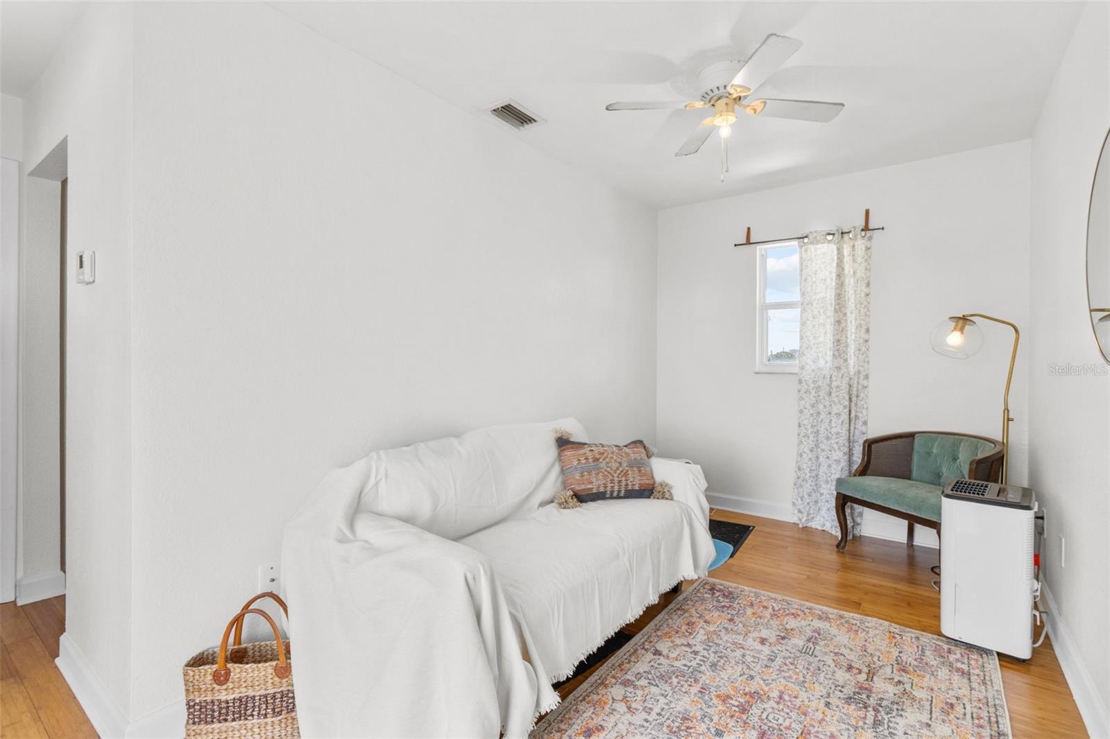 Image 49 of 60 For 7950 Causeway Boulevard N