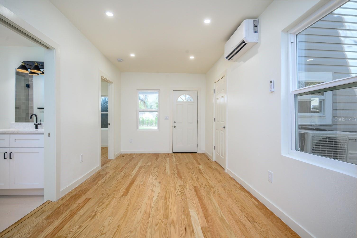 Image 4 of 13 For 1135 Drew Street