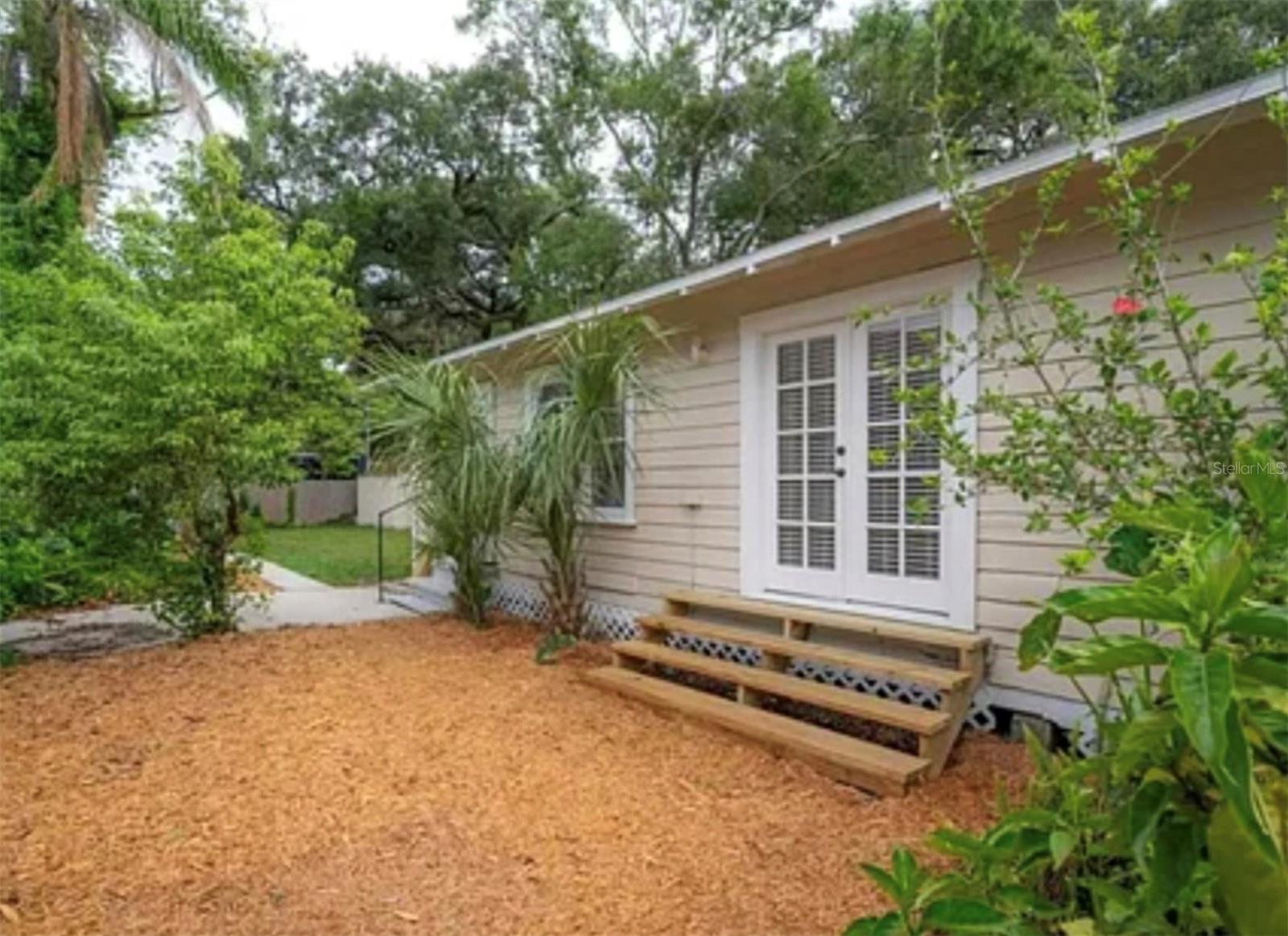 Image 4 of 7 For 4506 Ola Avenue