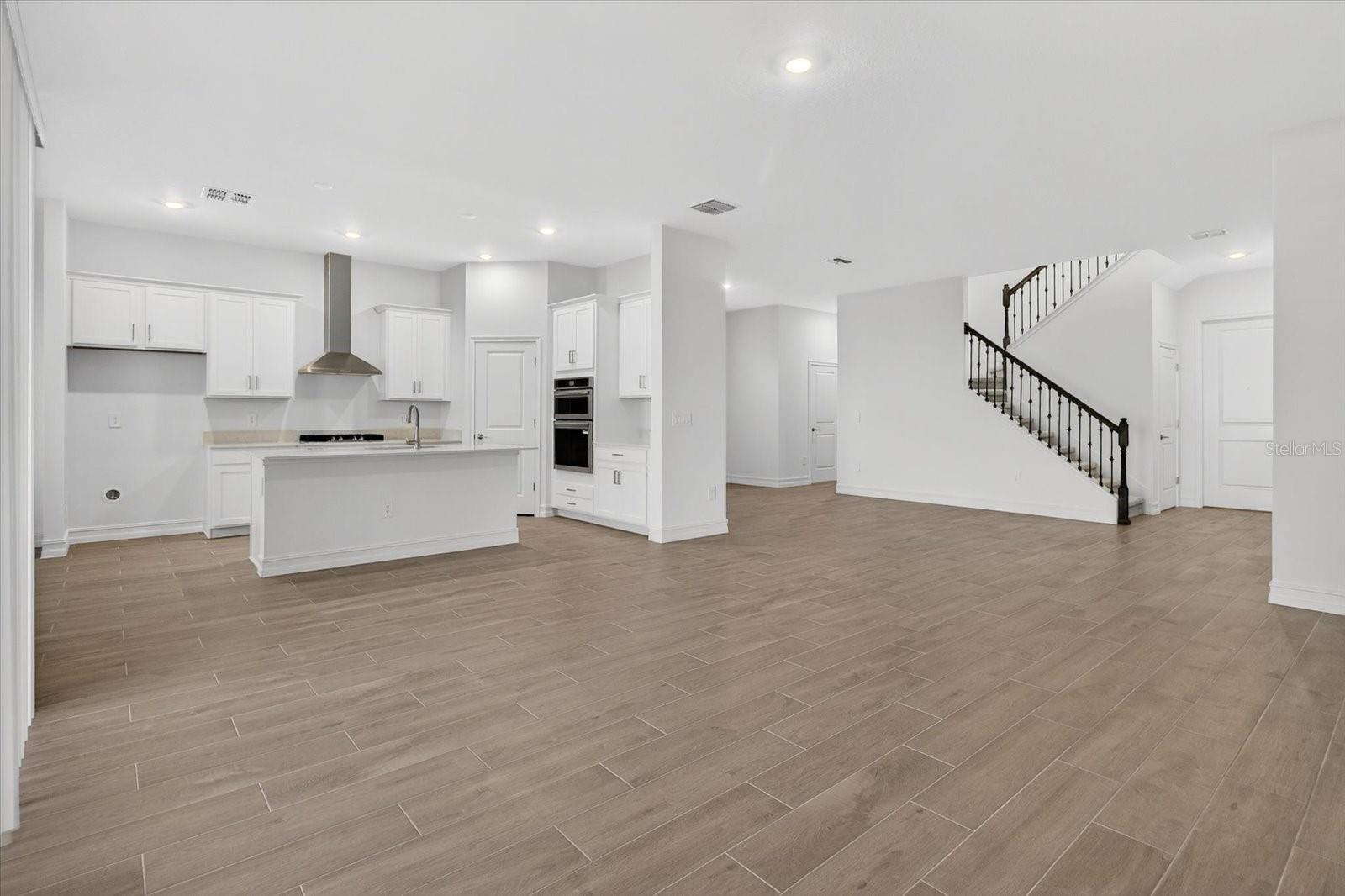 Image 11 of 51 For 6925 116th Court