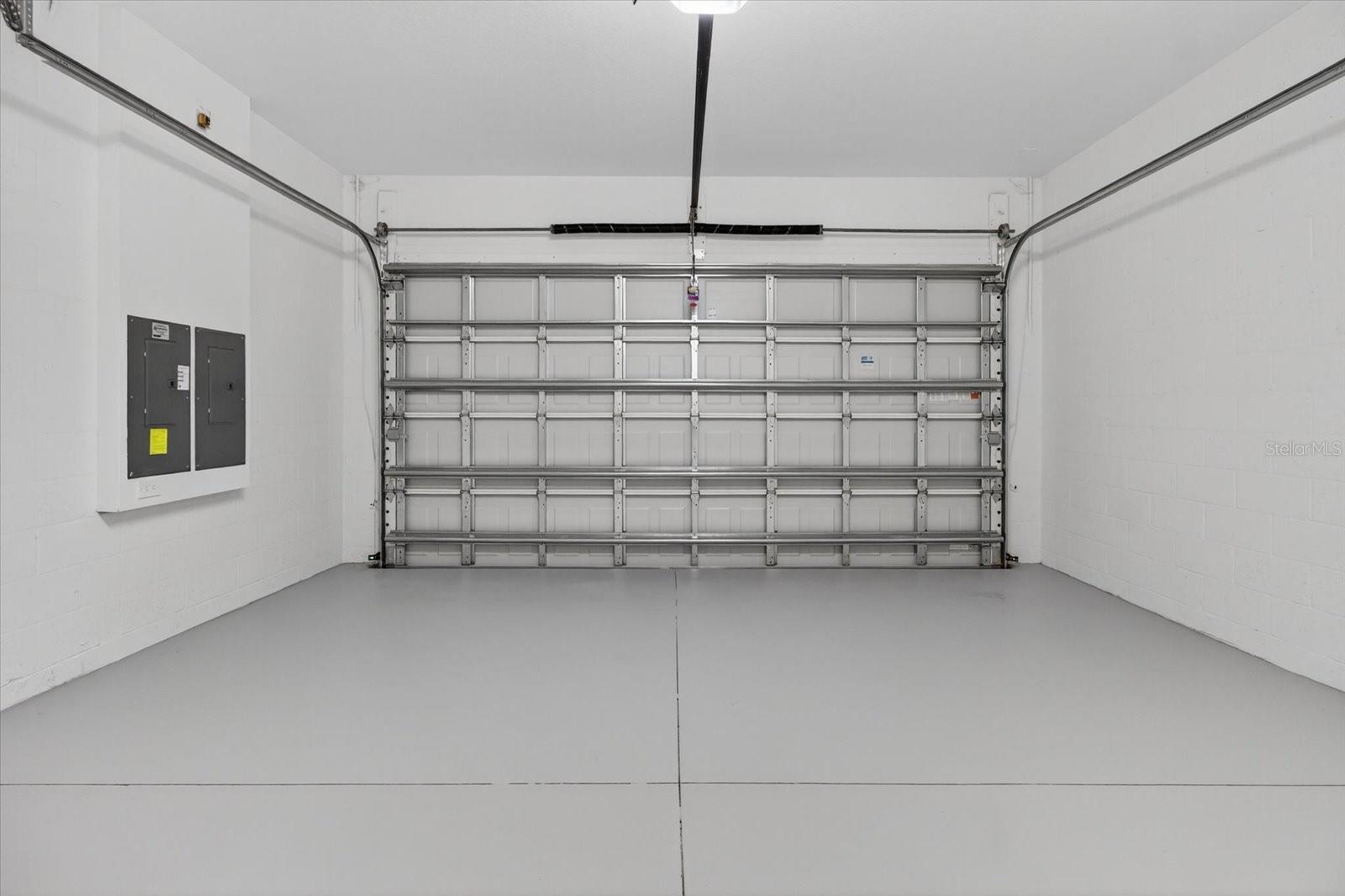 Image 33 of 51 For 6925 116th Court